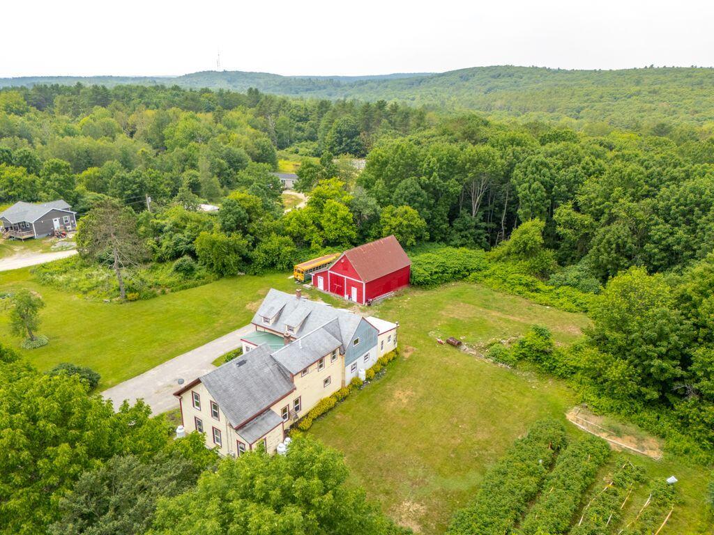 1146 Post Road Property Photo 4