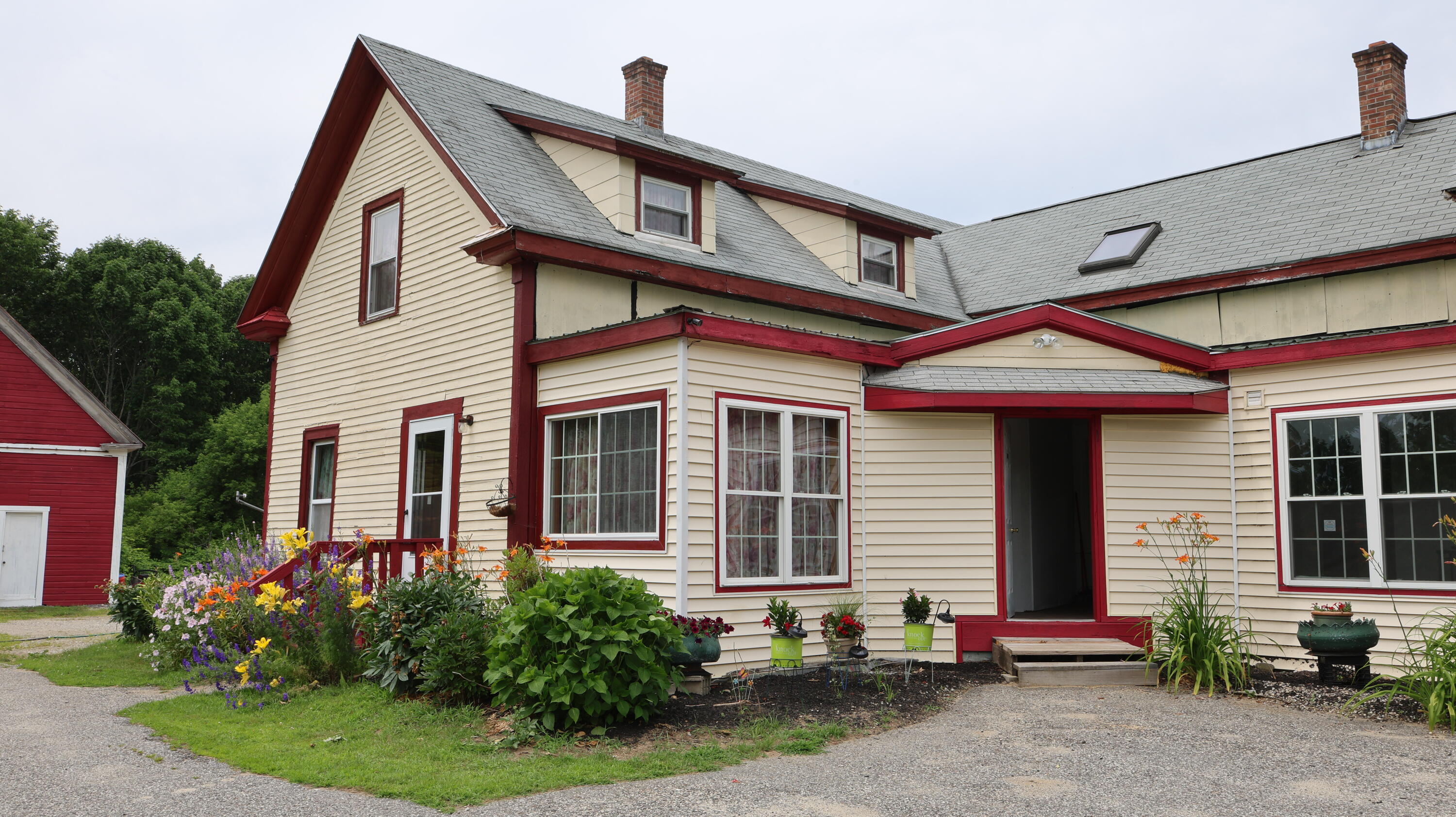 1146 Post Road Property Photo 6