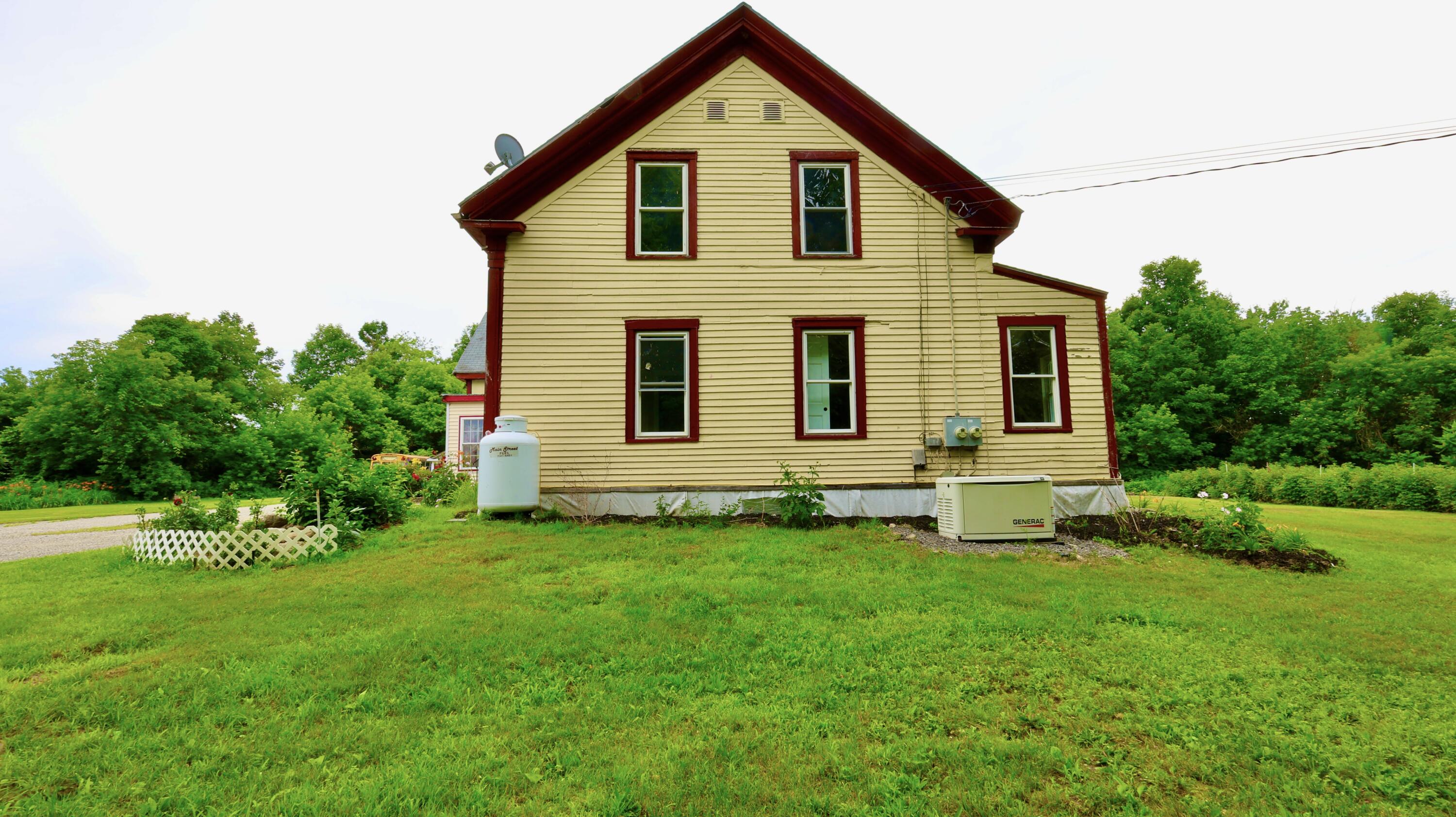 1146 Post Road Property Photo 9