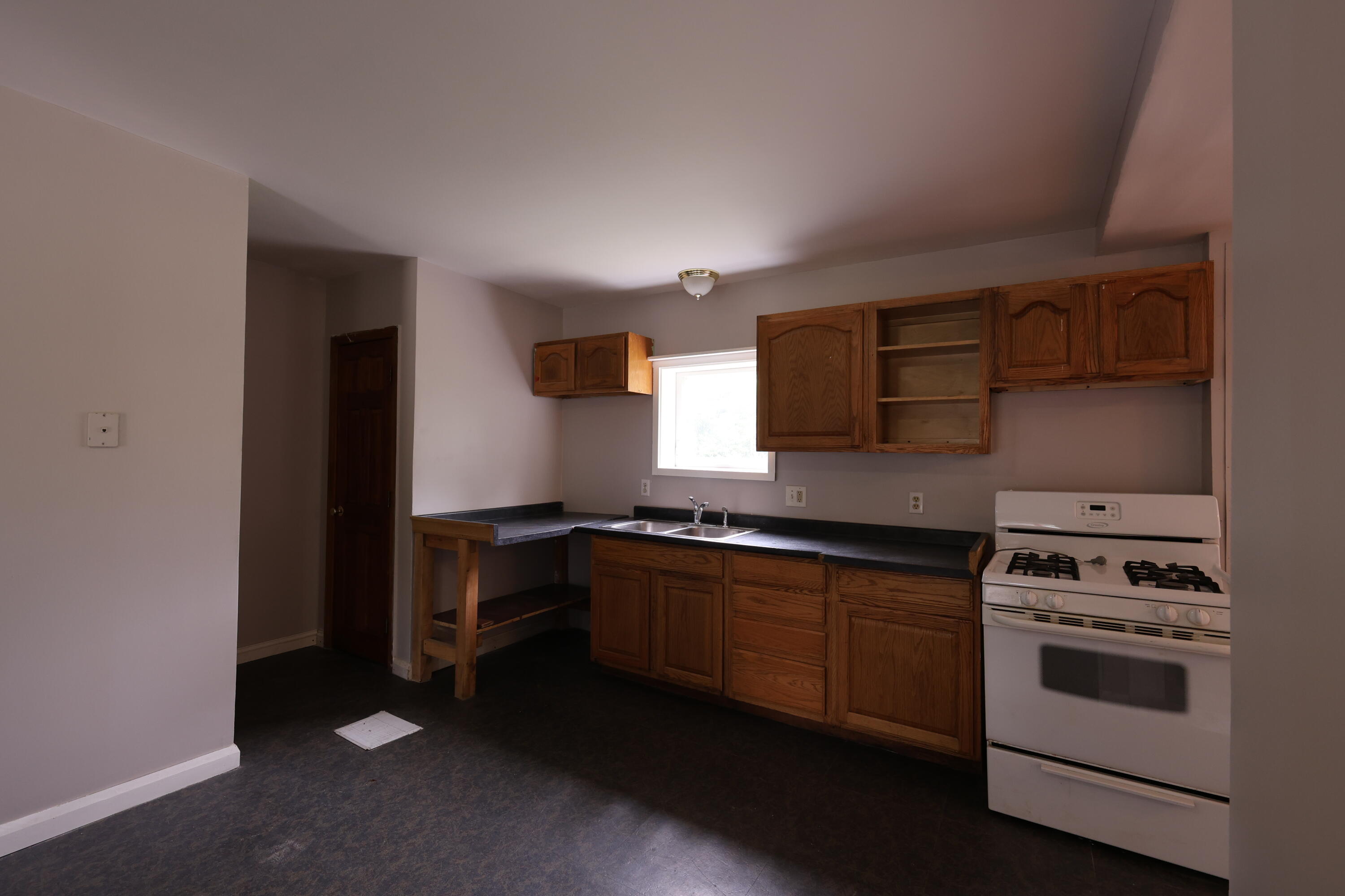 1146 Post Road Property Photo 25
