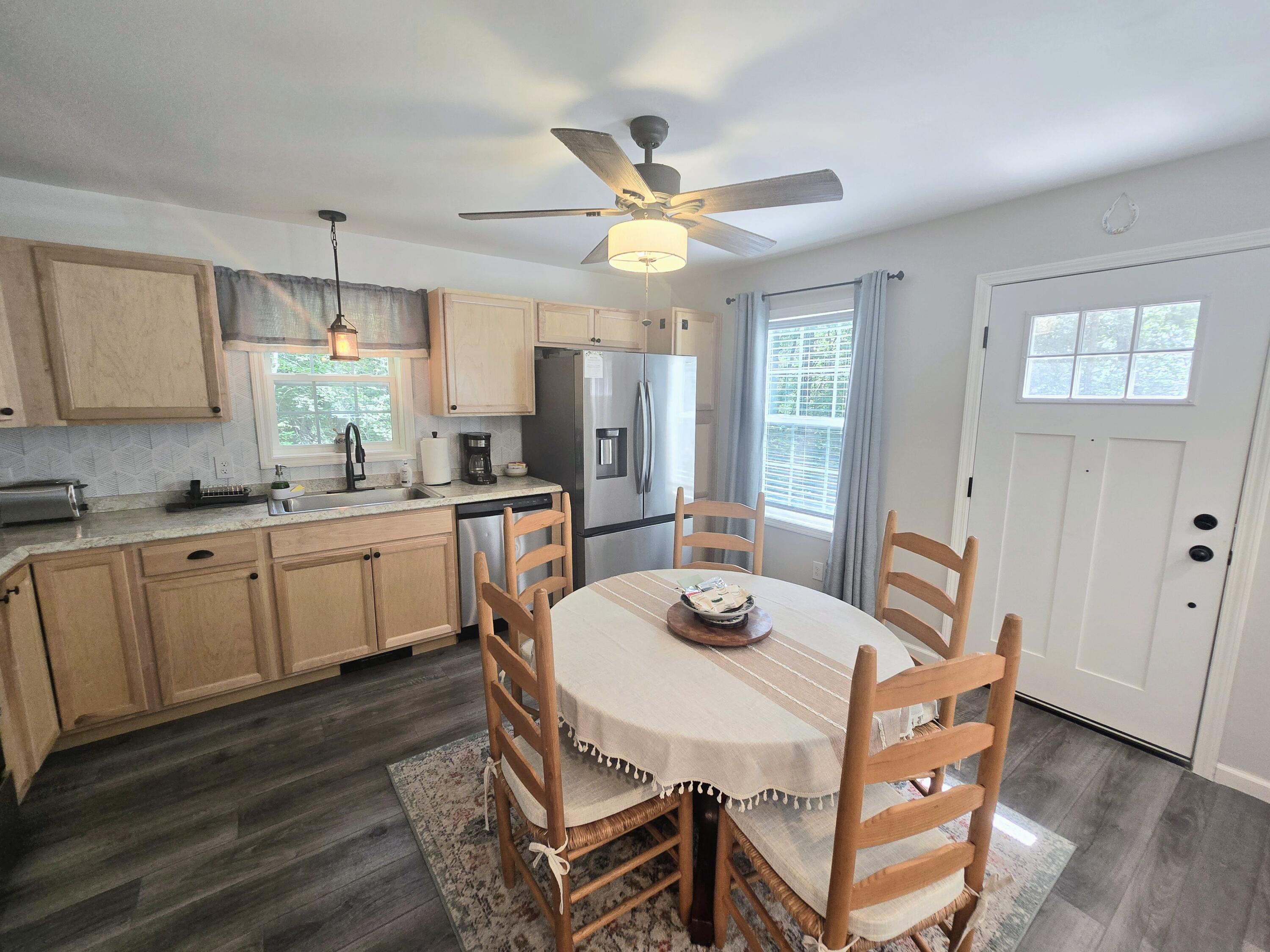 80 Ridgeway Circle Property Photo 6