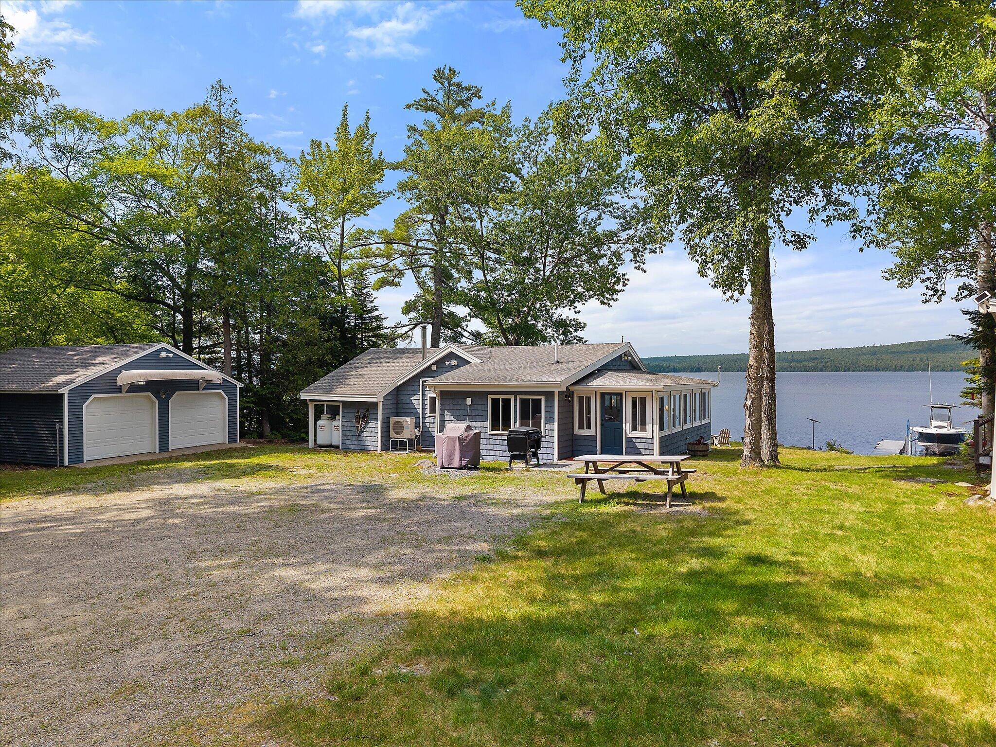 11 Rocky Shores Property Photo 2