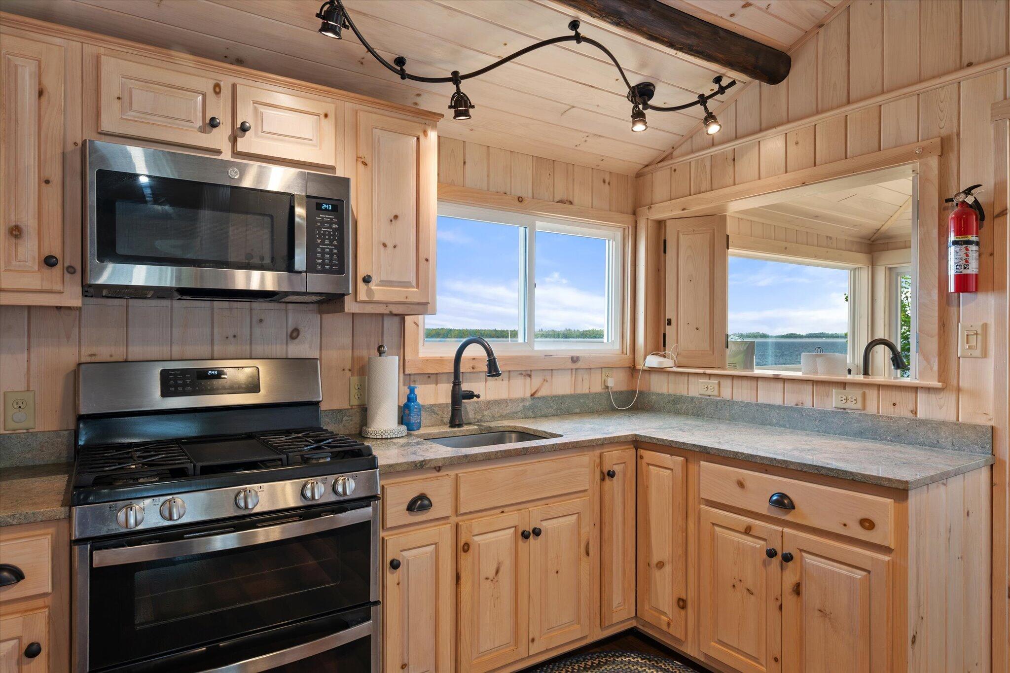 11 Rocky Shores Property Photo 20