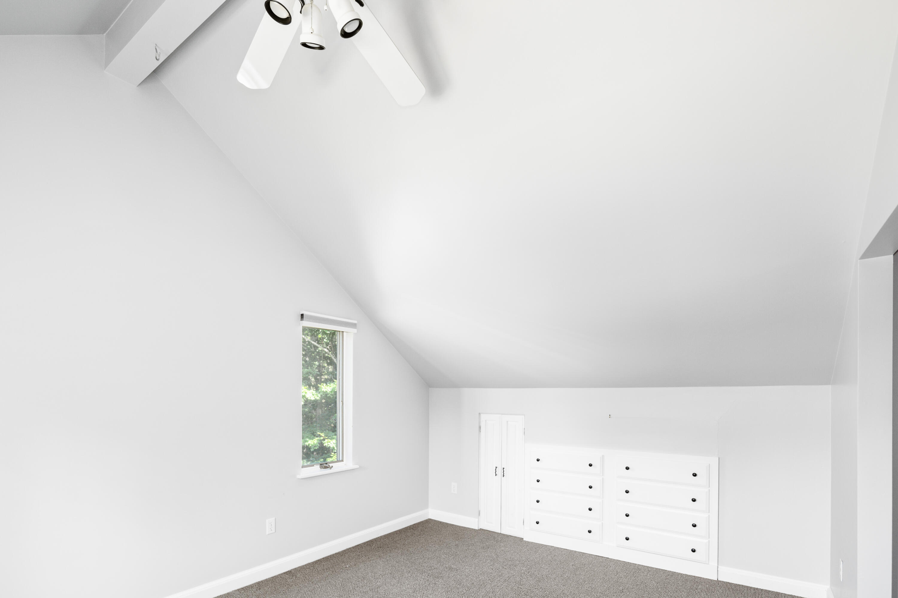 2 Springbrook Way Property Photo 48