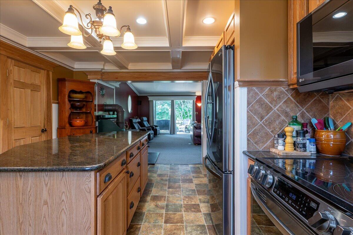 57 Pleasant Street Property Photo 23