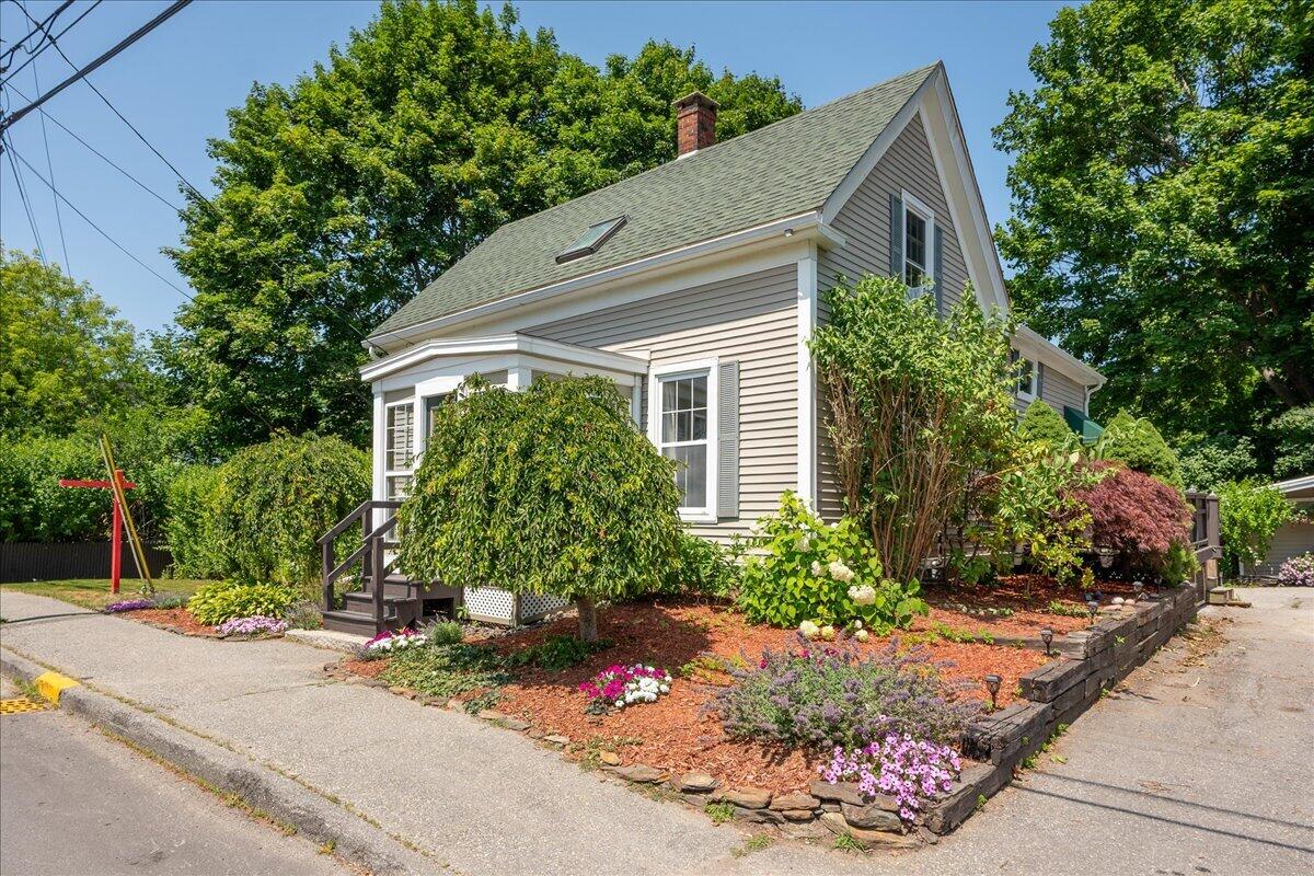 57 Pleasant Street Property Photo 28