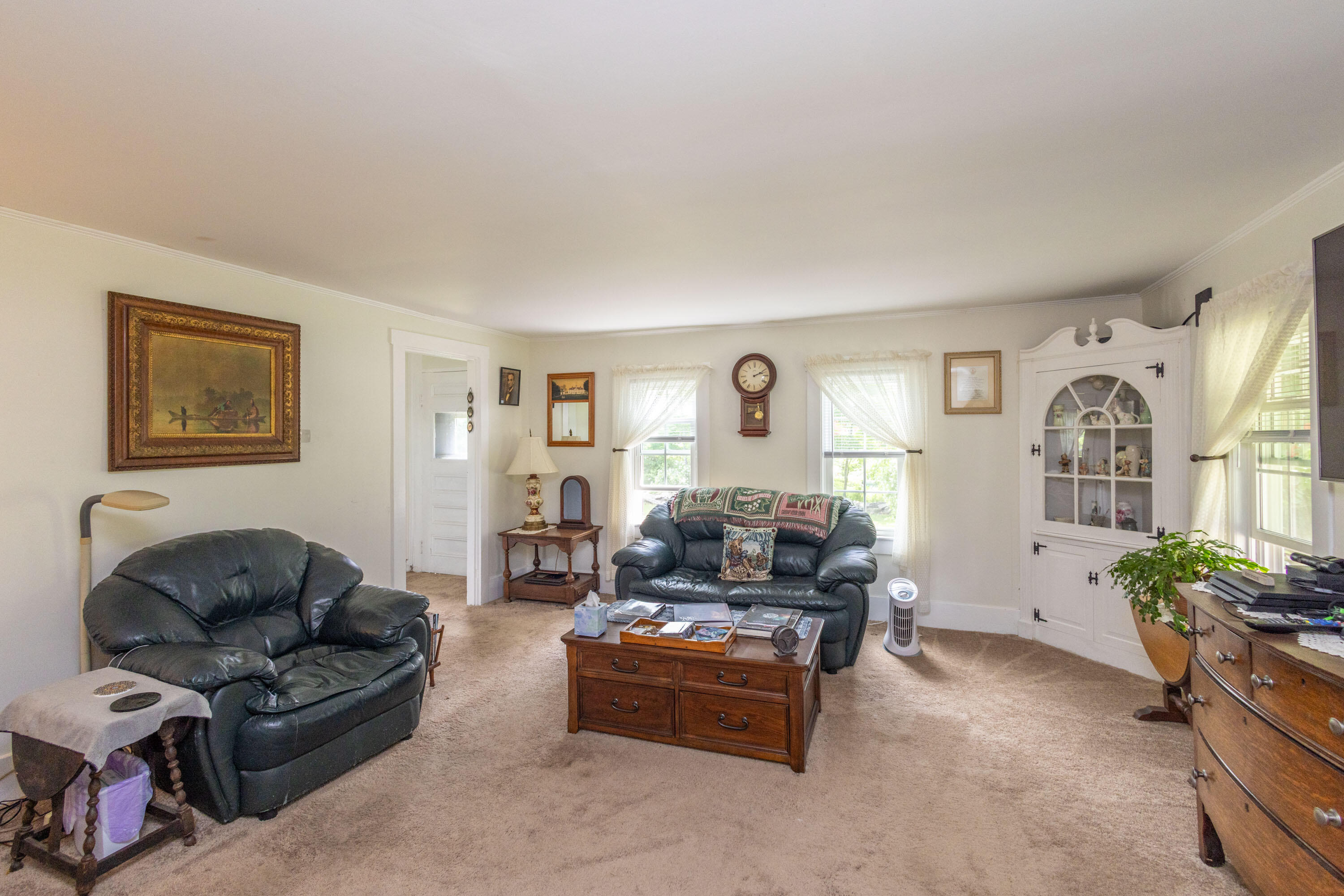21 Pond Road S Property Photo 29