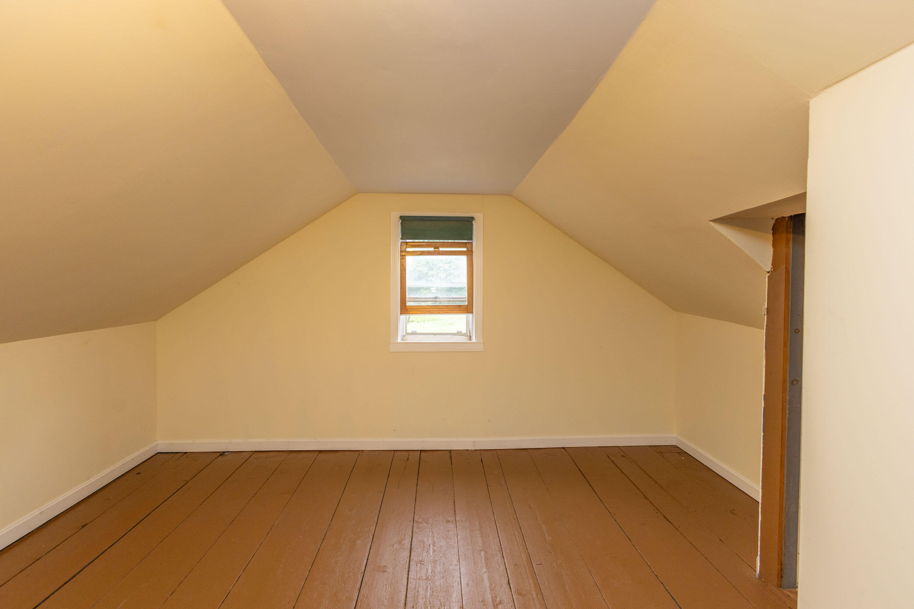 21 Pond Road S Property Photo 52