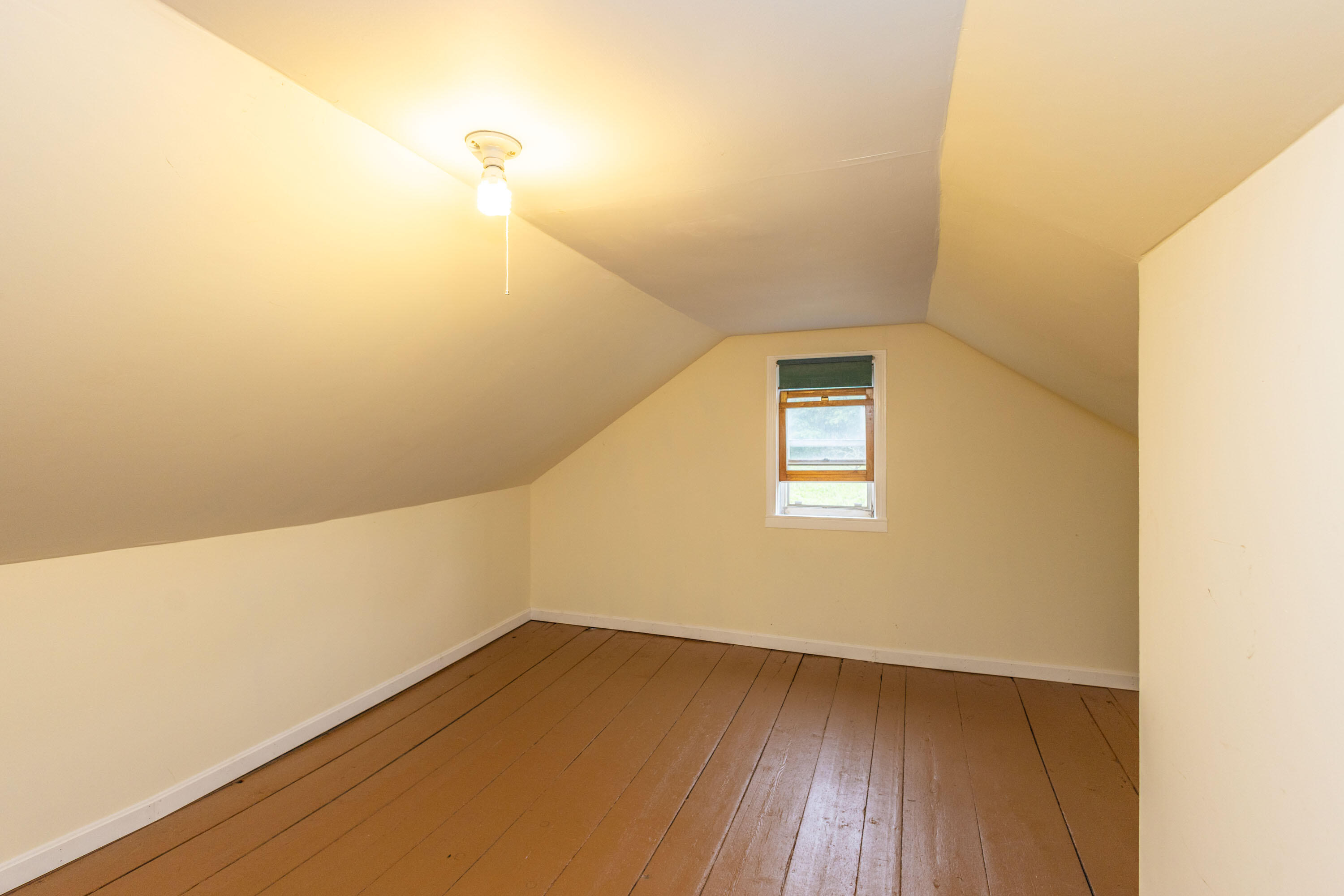 21 Pond Road S Property Photo 53
