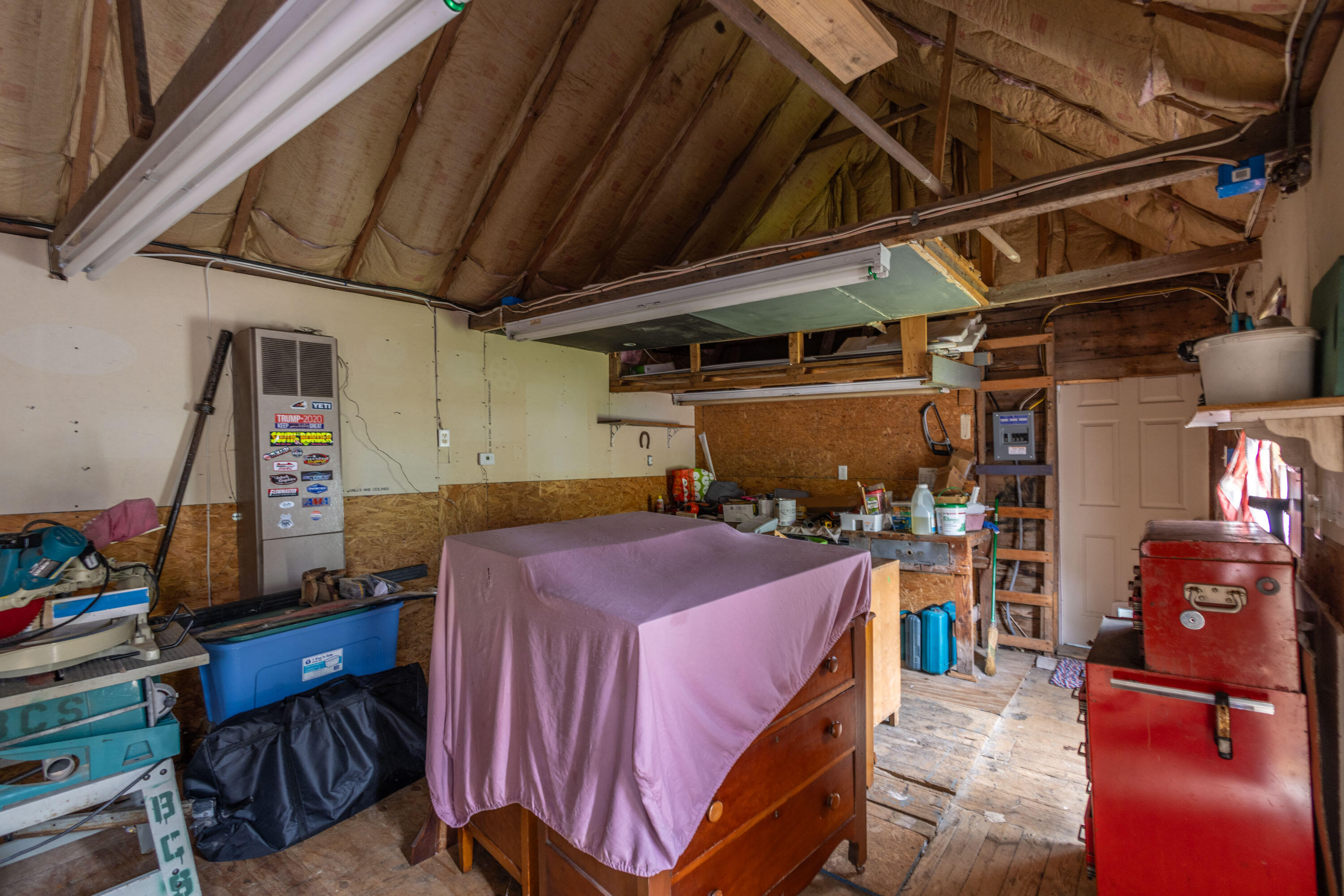 21 Pond Road S Property Photo 75