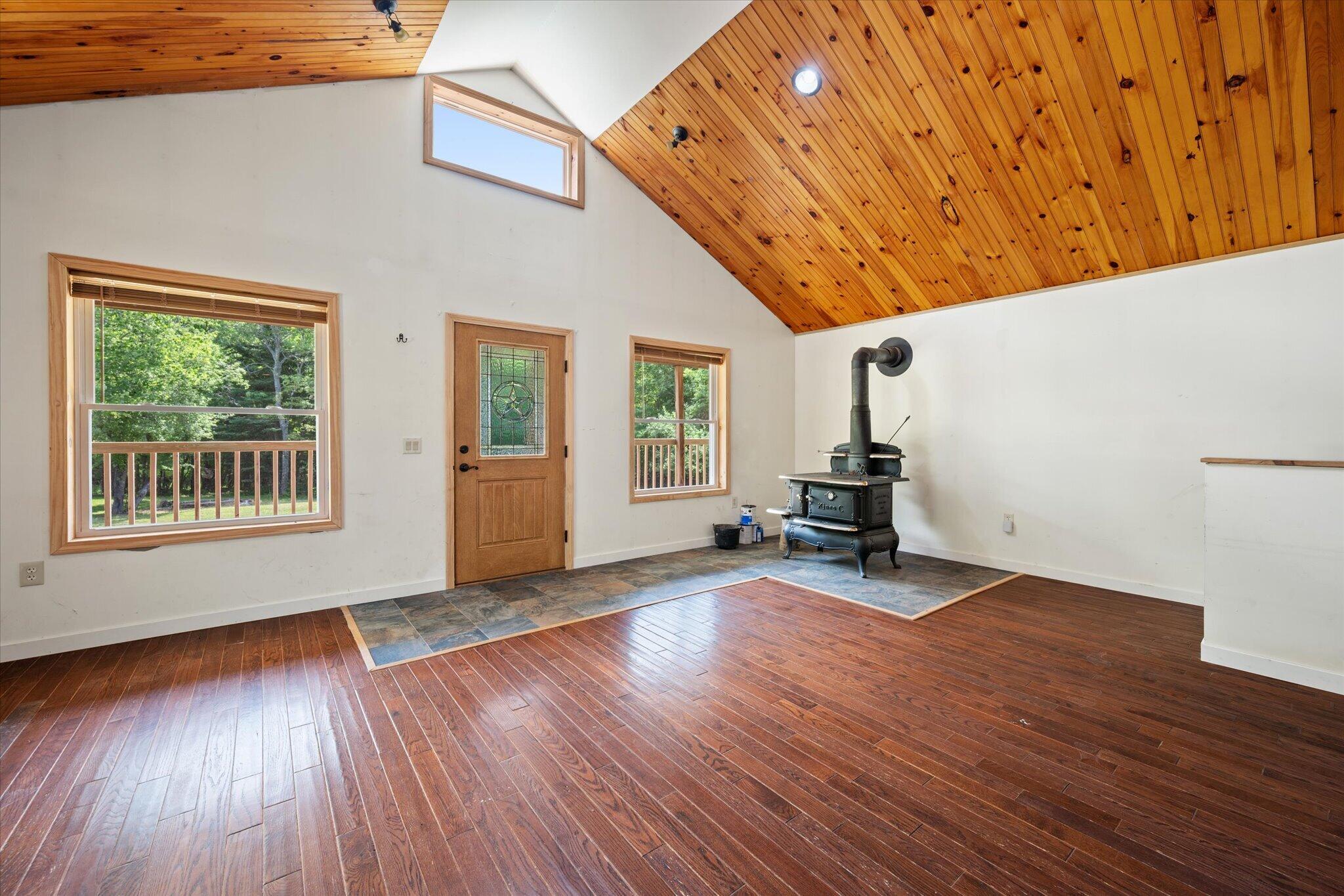 18 Werner Way Property Photo 9