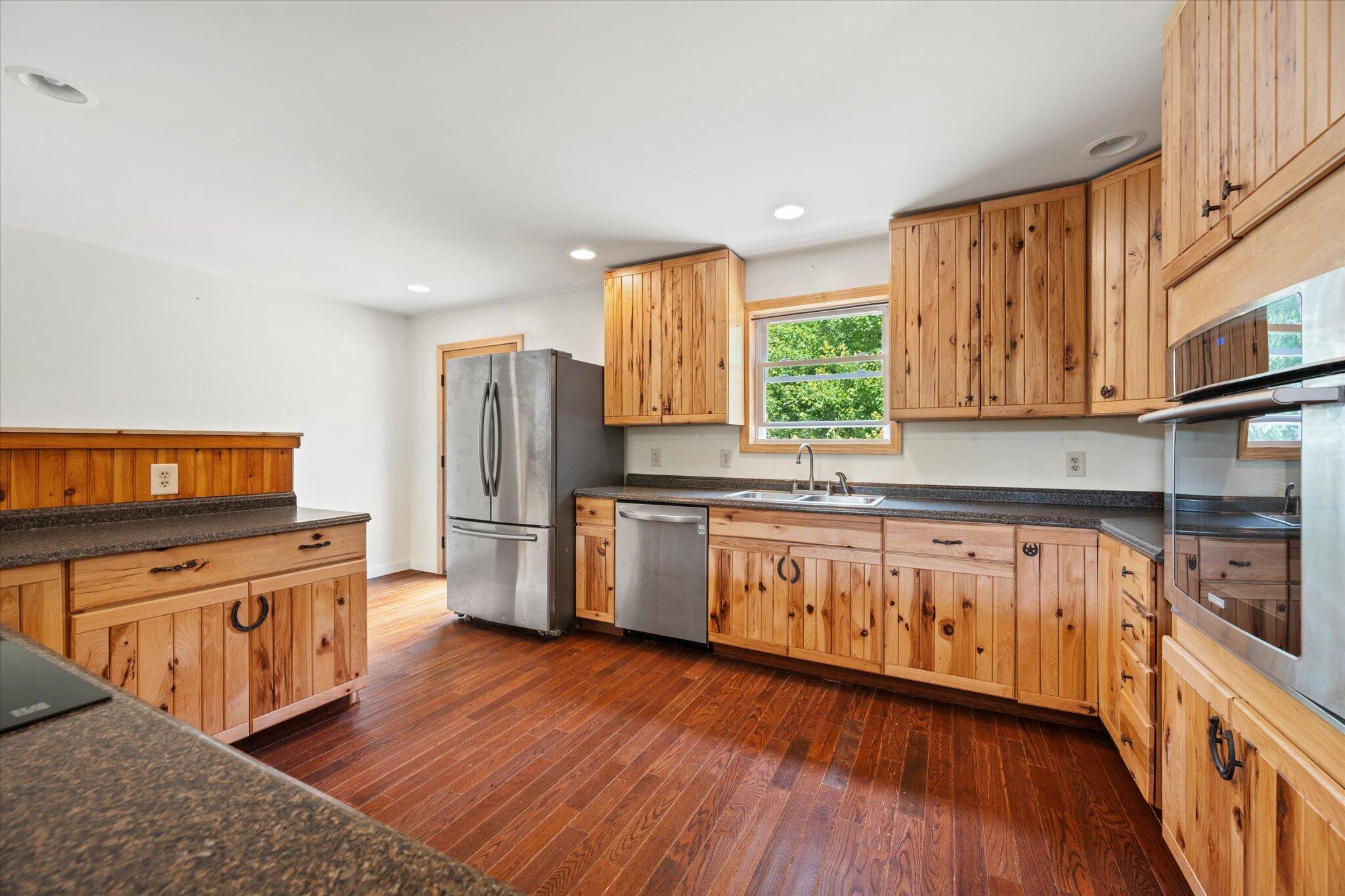 18 Werner Way Property Photo 10