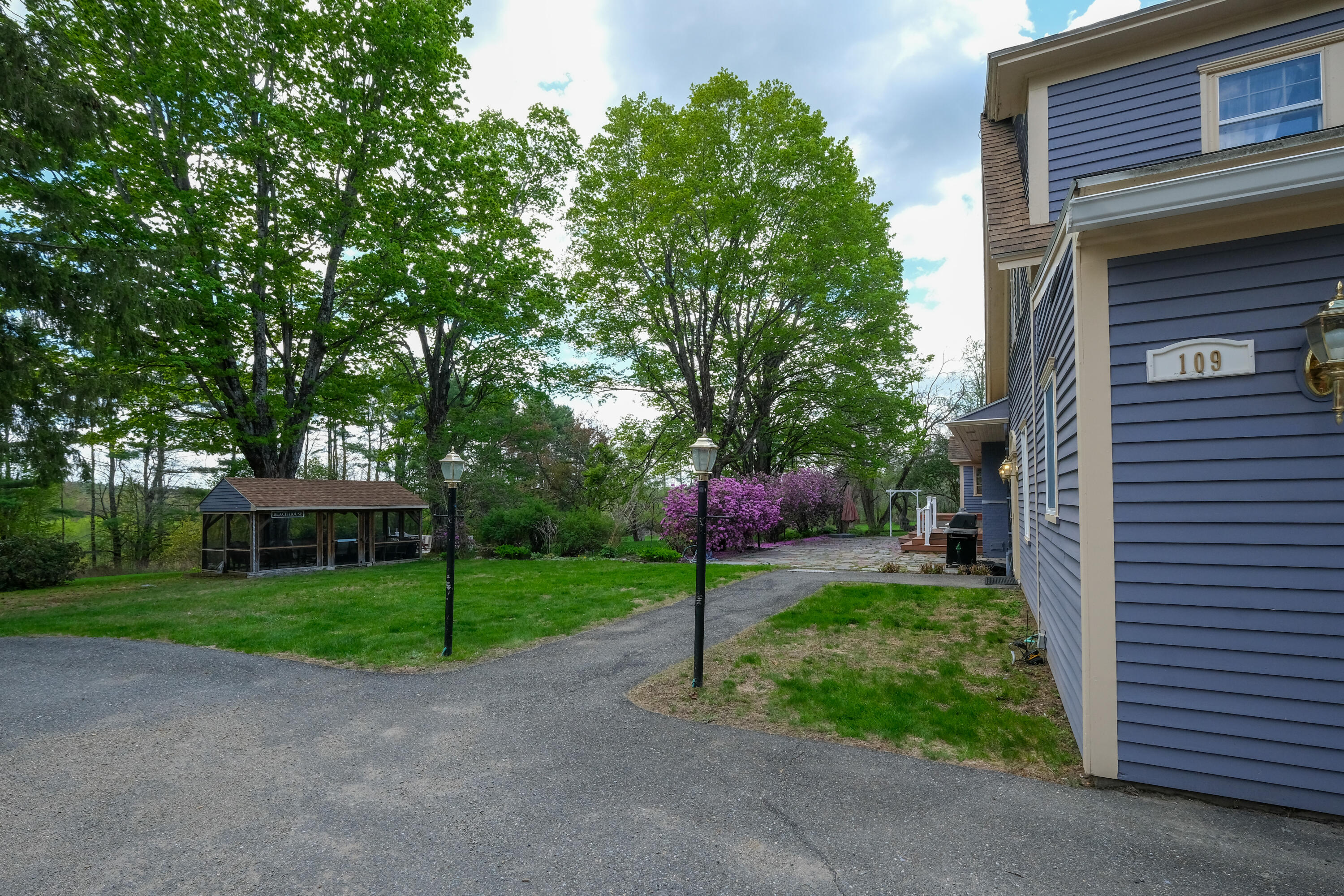 109 Sahagian Road Property Photo 7
