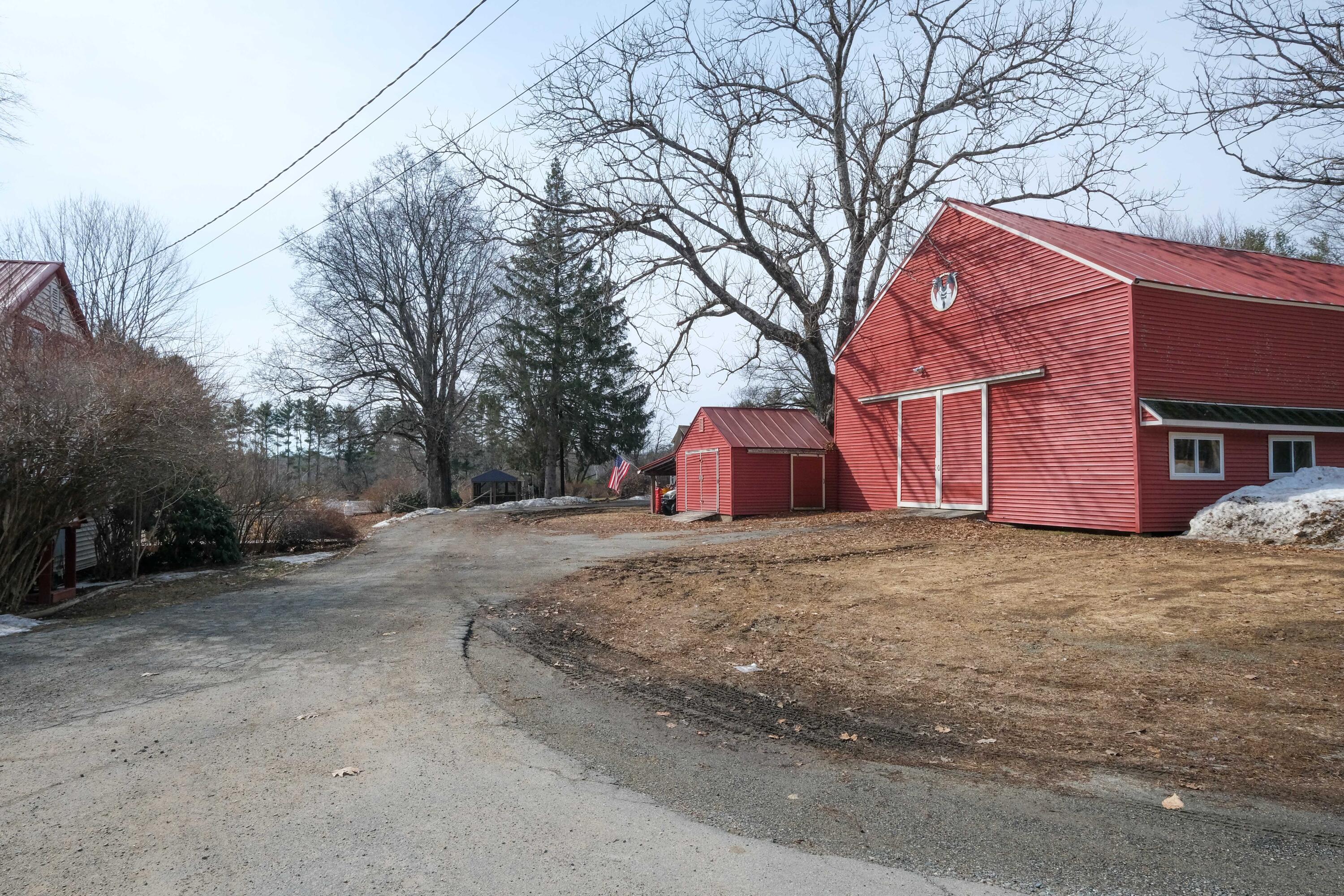 109 Sahagian Road Property Photo 14
