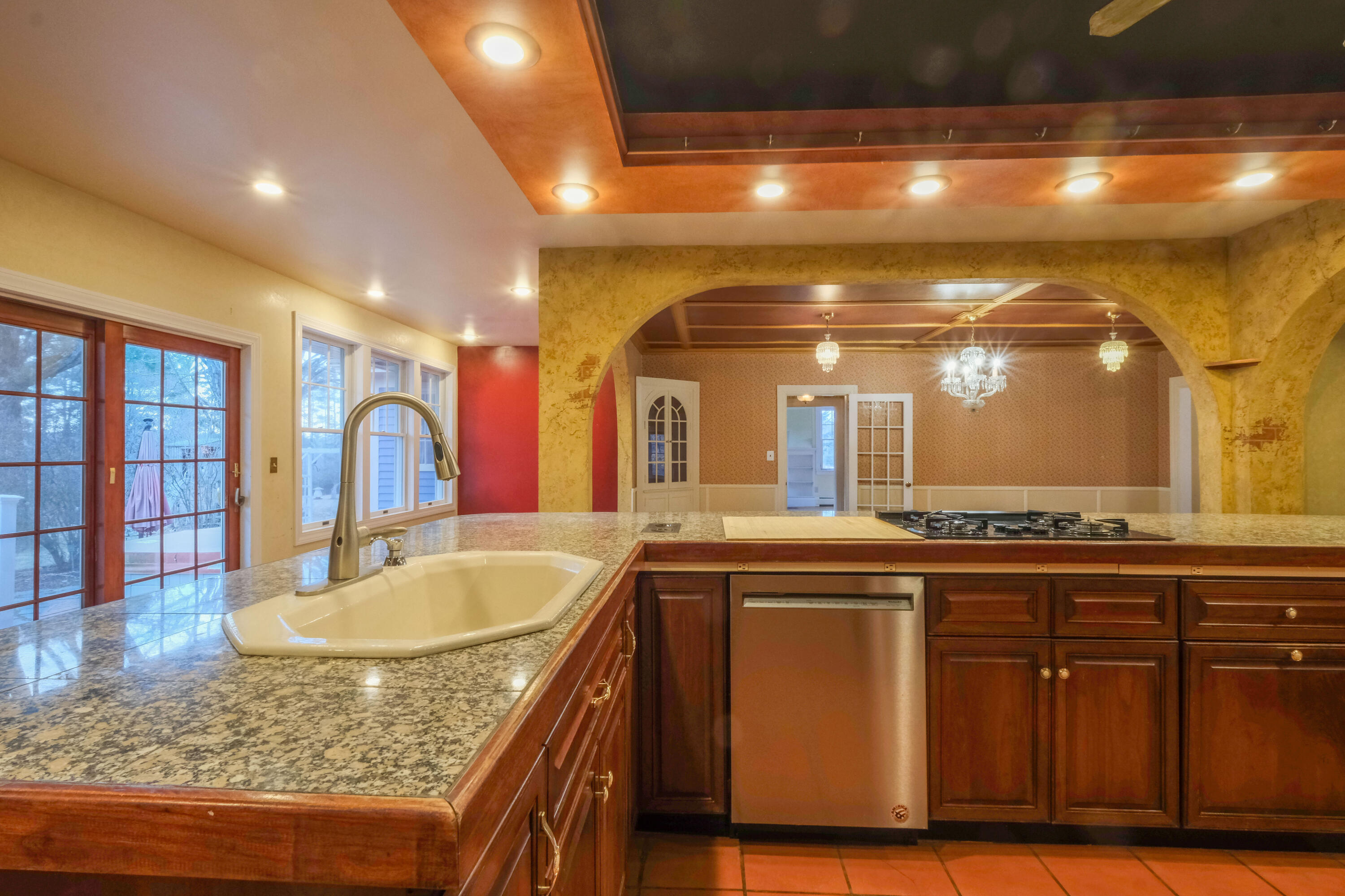 109 Sahagian Road Property Photo 16