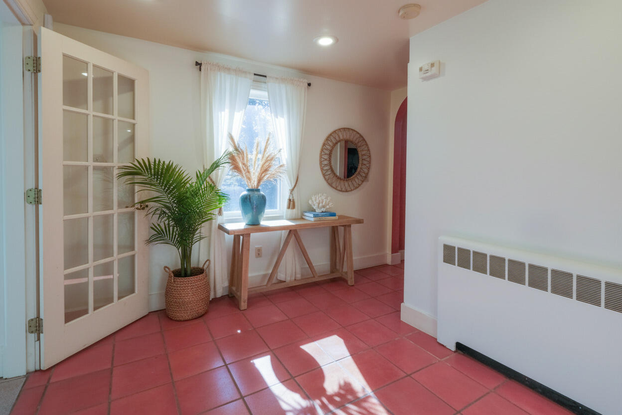 109 Sahagian Road Property Photo 35