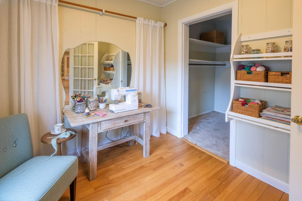 109 Sahagian Road Property Photo 38