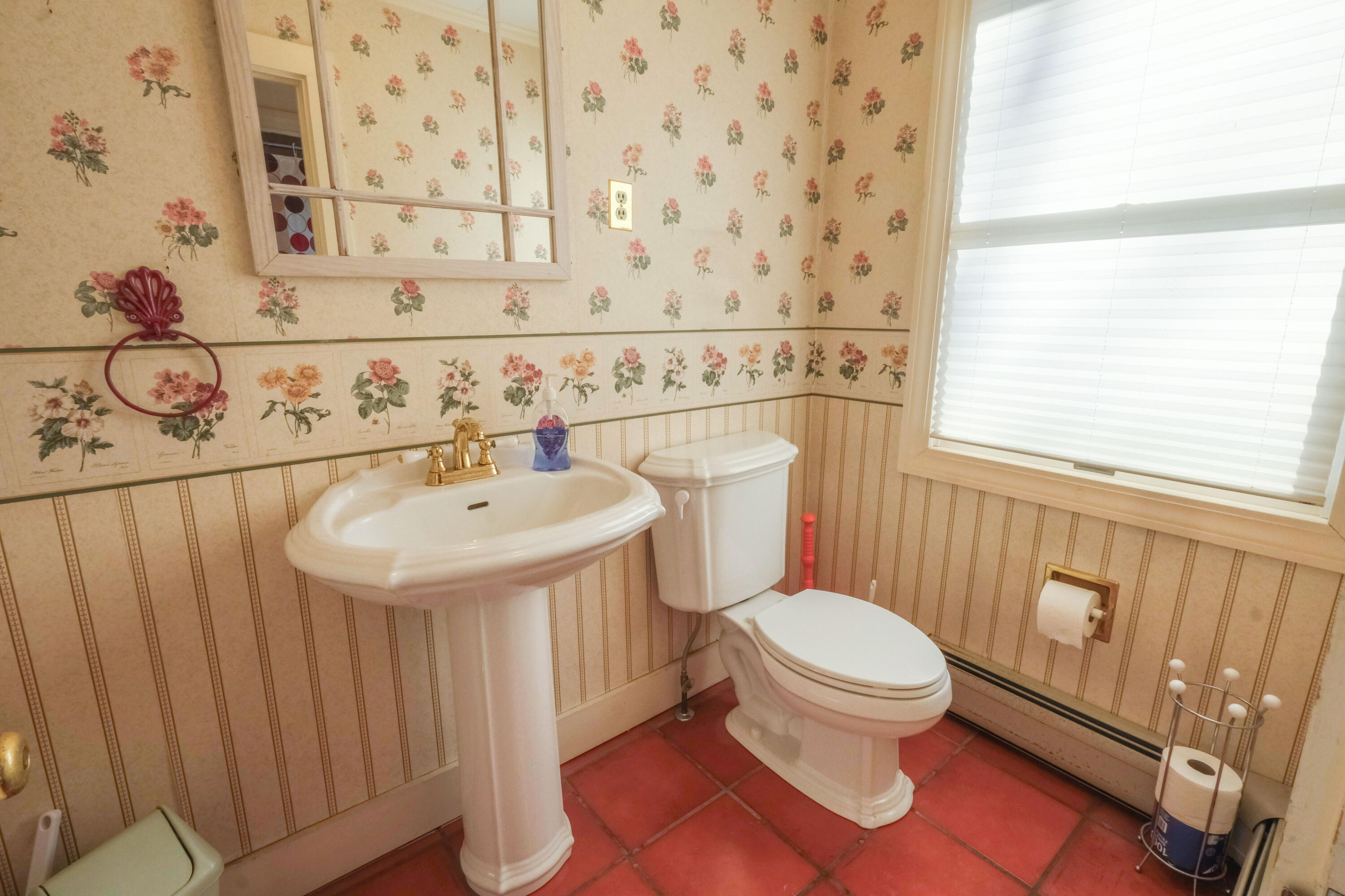 109 Sahagian Road Property Photo 59