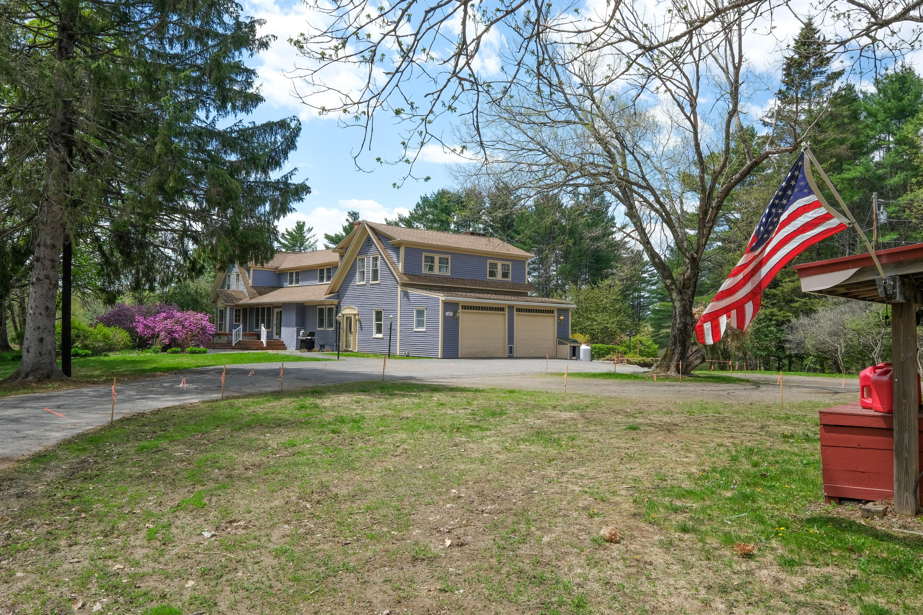 109 Sahagian Road Property Photo 89