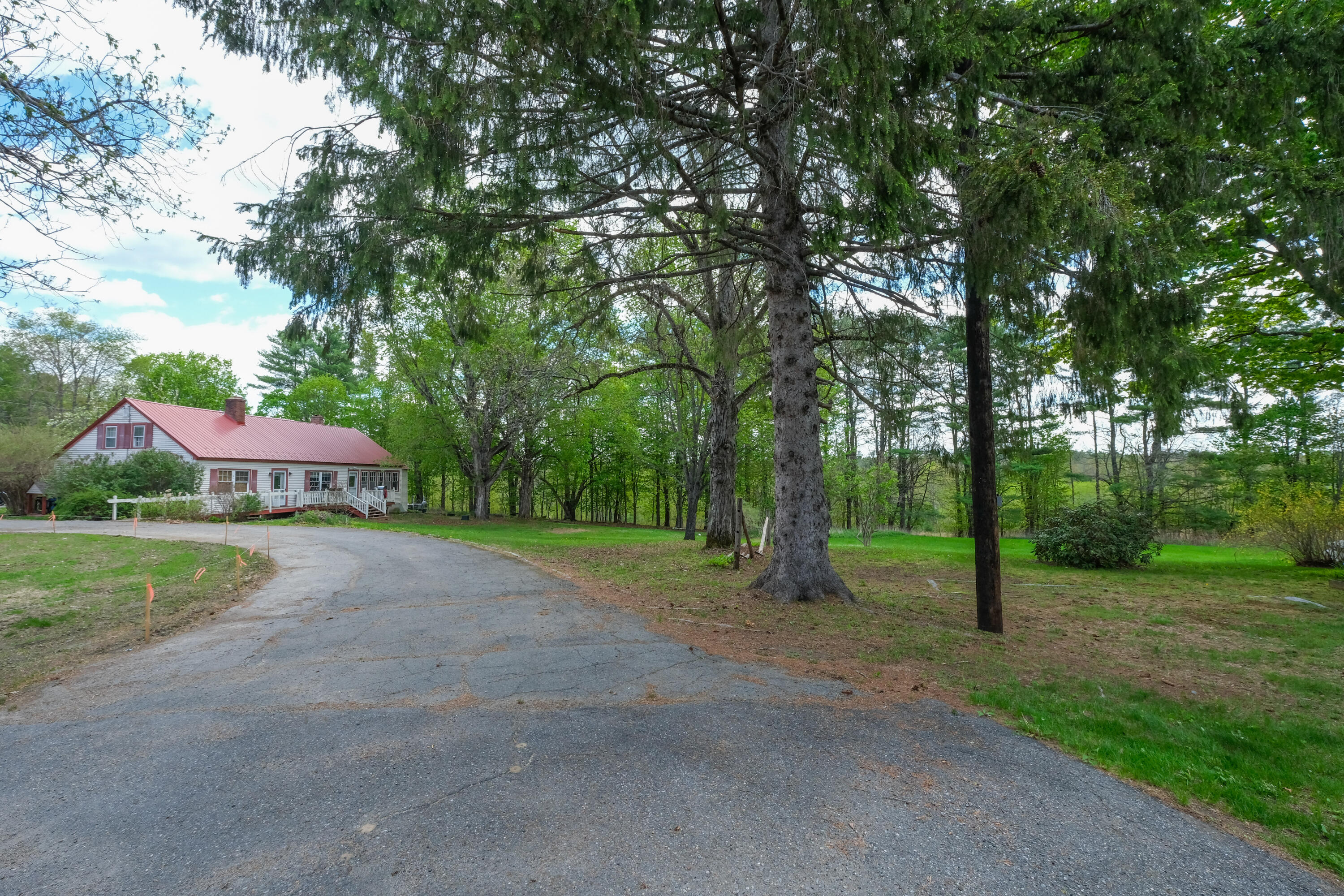 109 Sahagian Road Property Photo 91