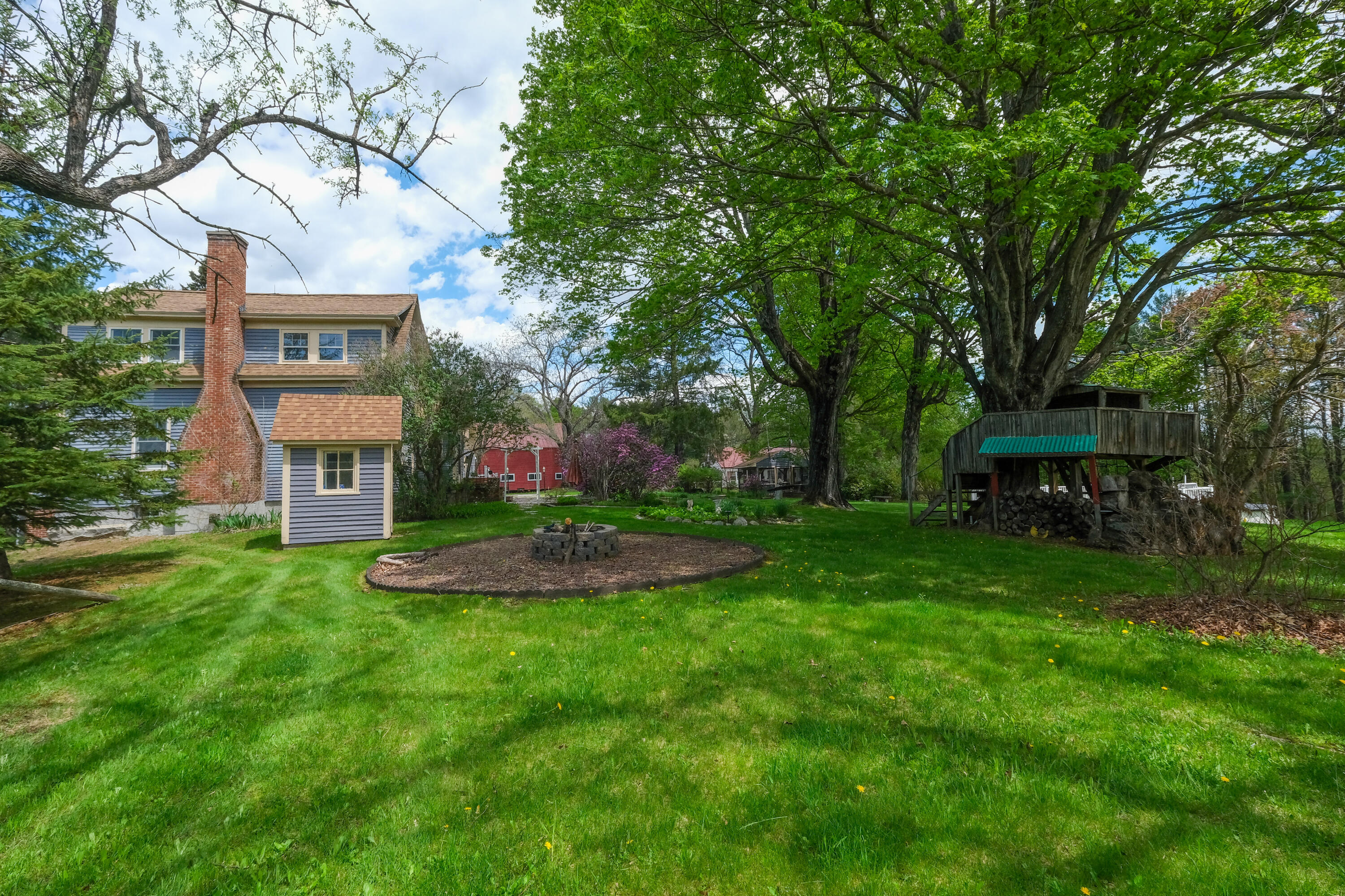 109 Sahagian Road Property Photo 102