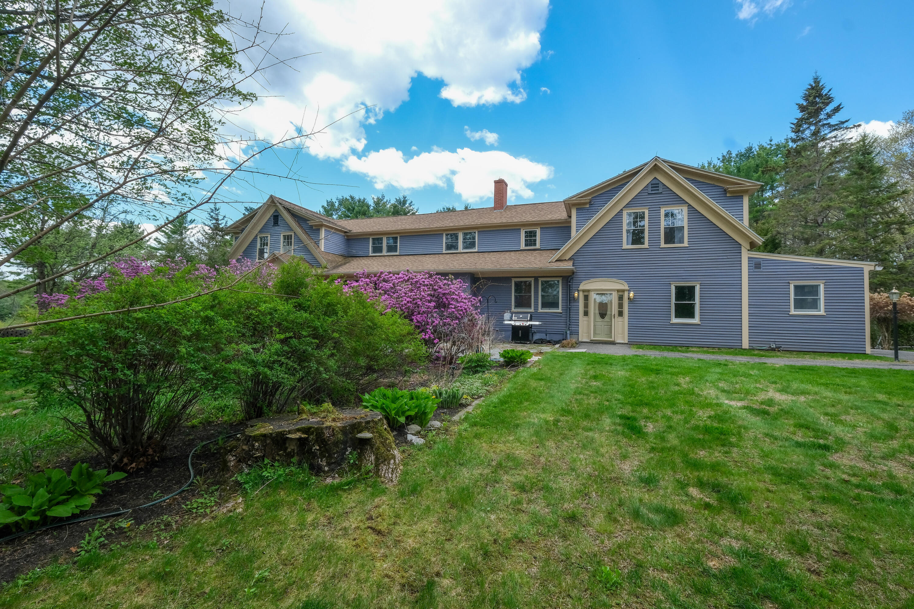 109 Sahagian Road Property Photo 107