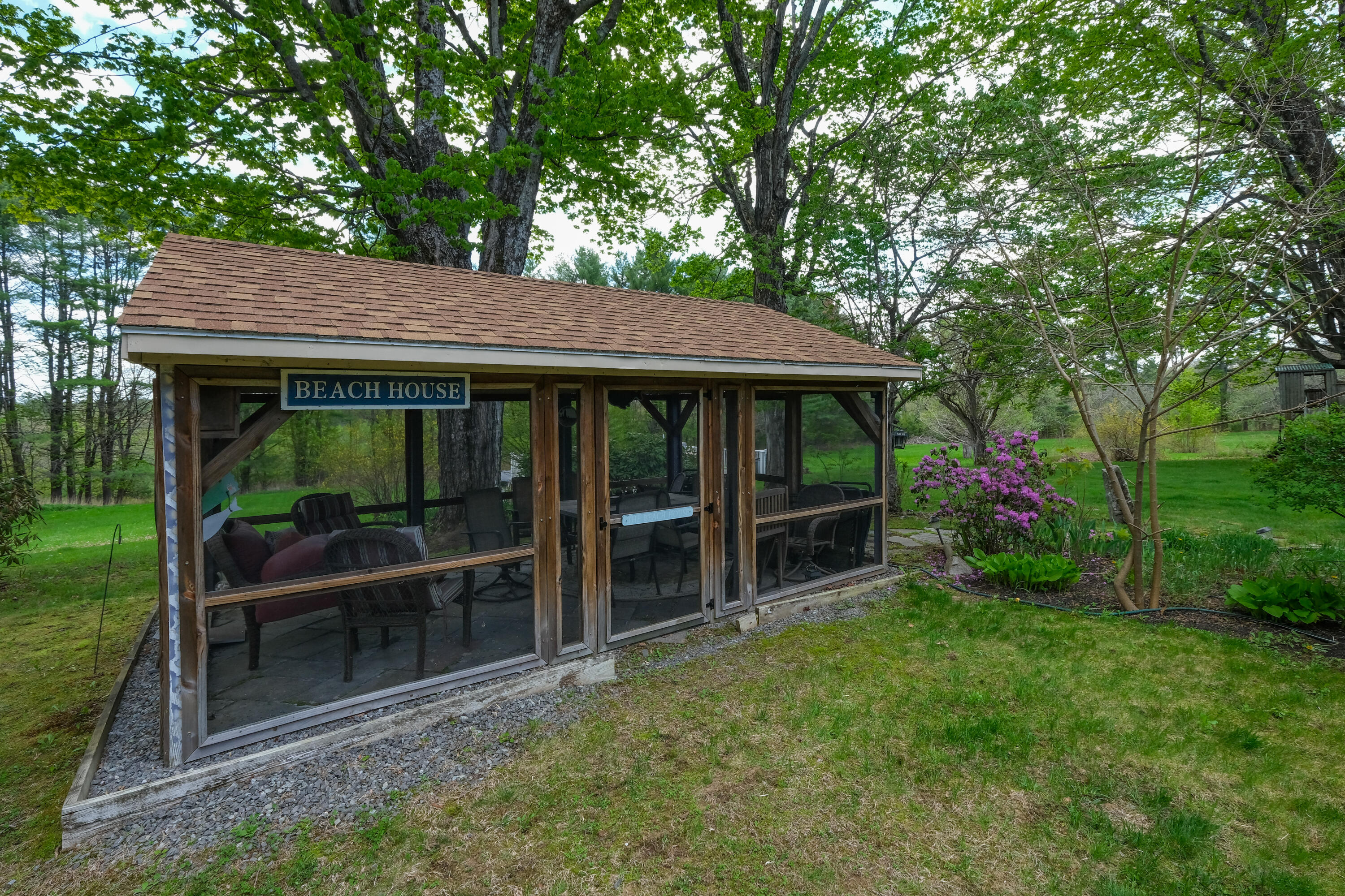 109 Sahagian Road Property Photo 110