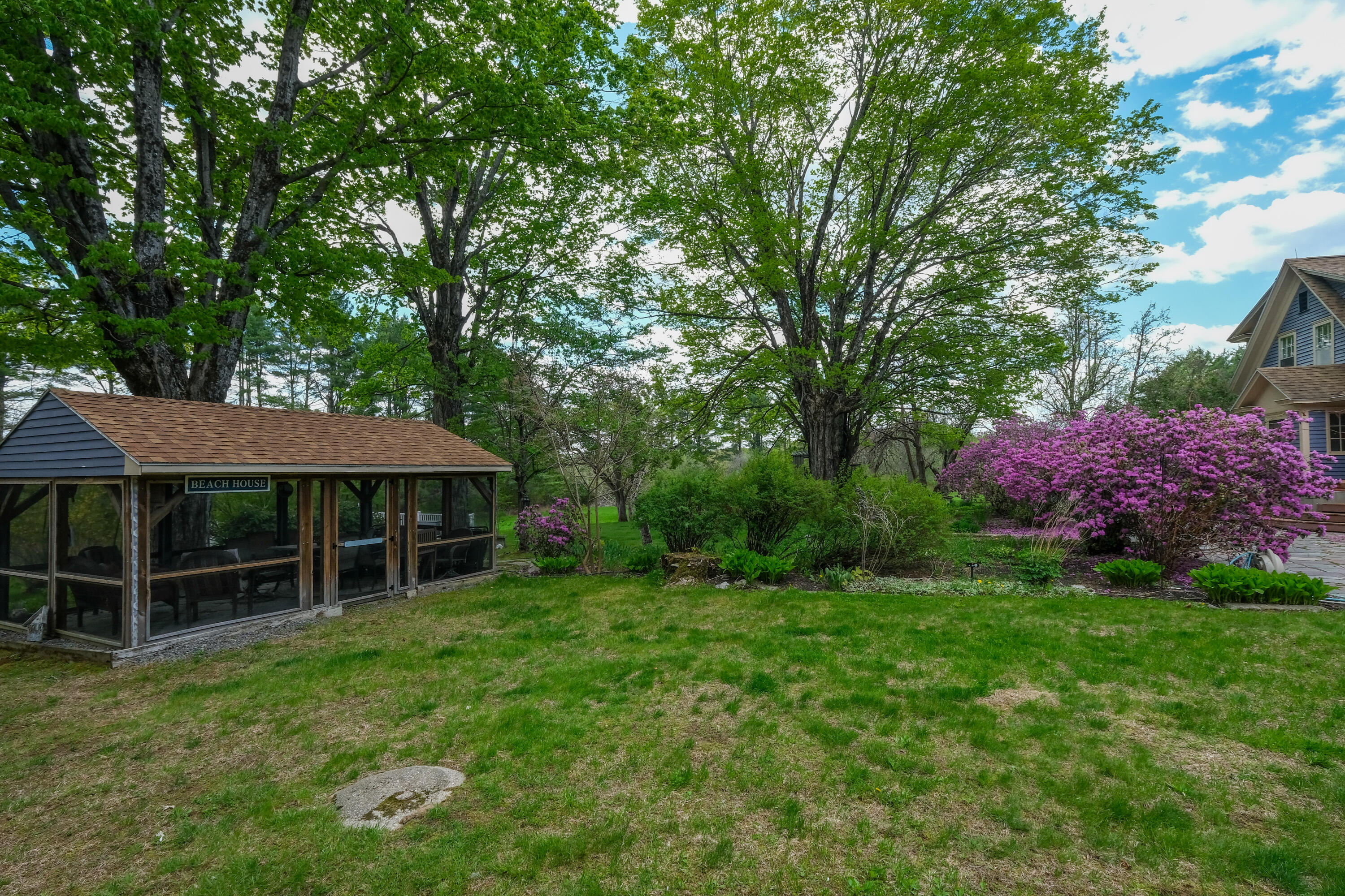 109 Sahagian Road Property Photo 117