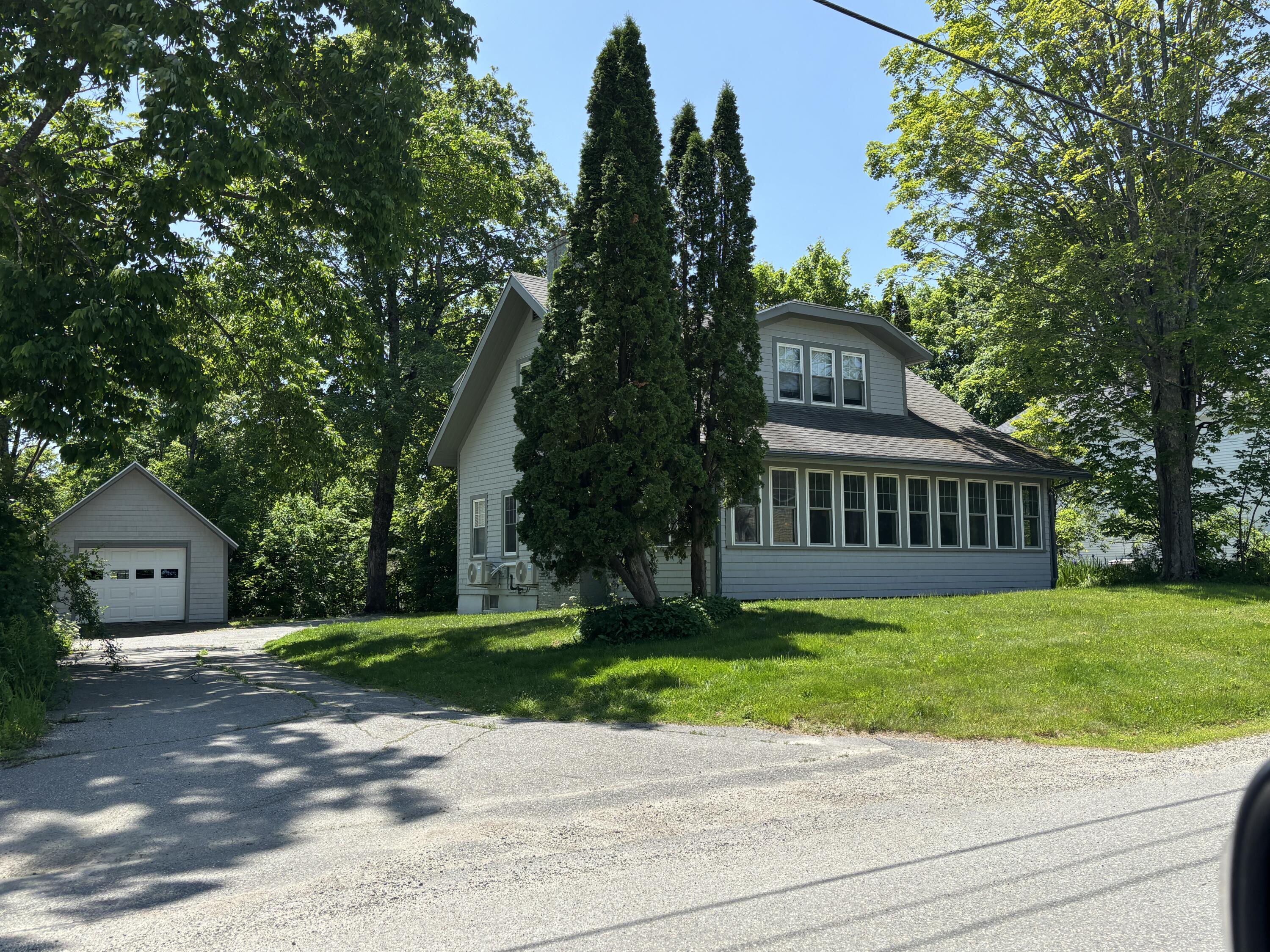 8 Sterling Street Property Photo 2
