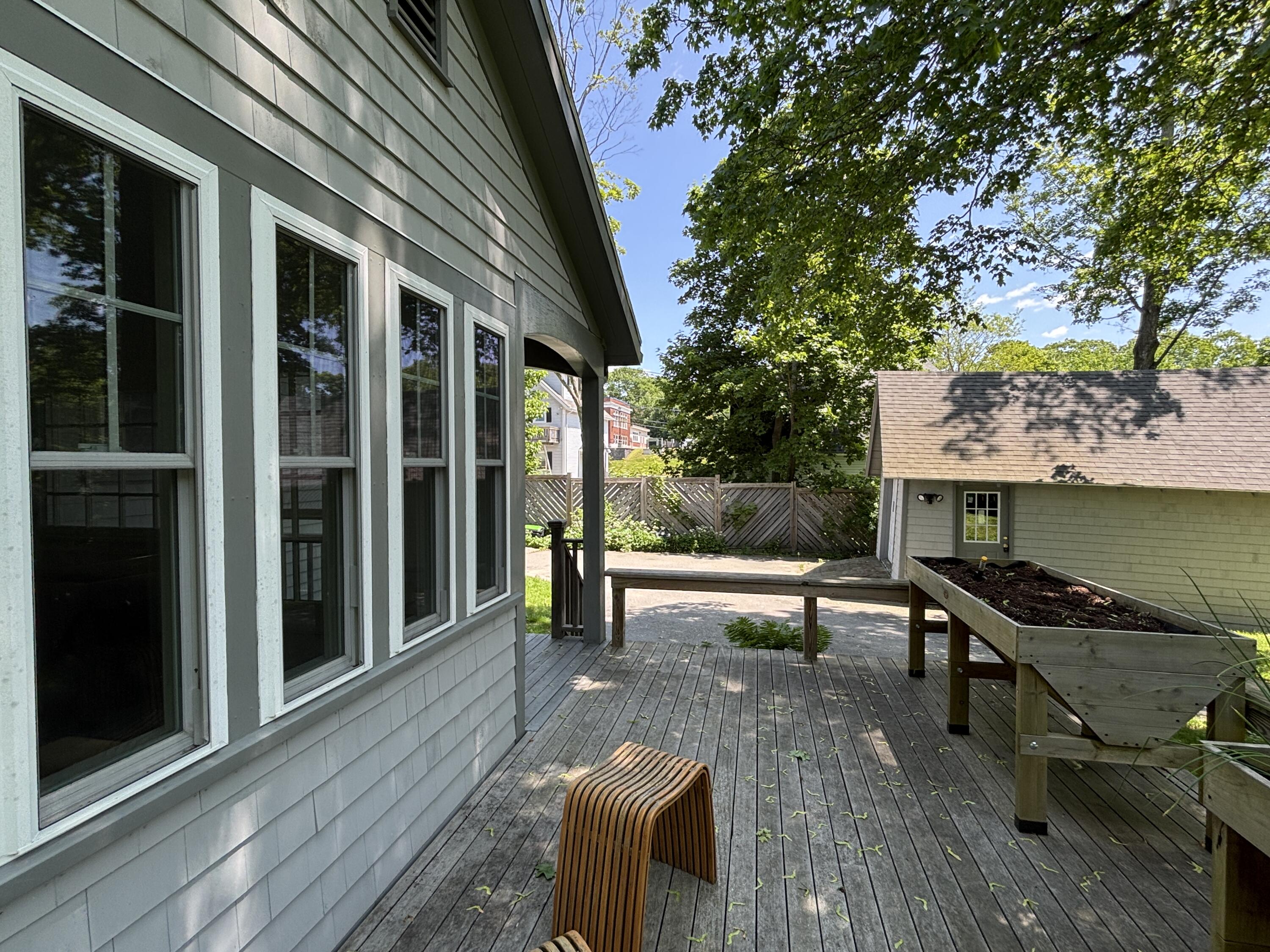 8 Sterling Street Property Photo 6