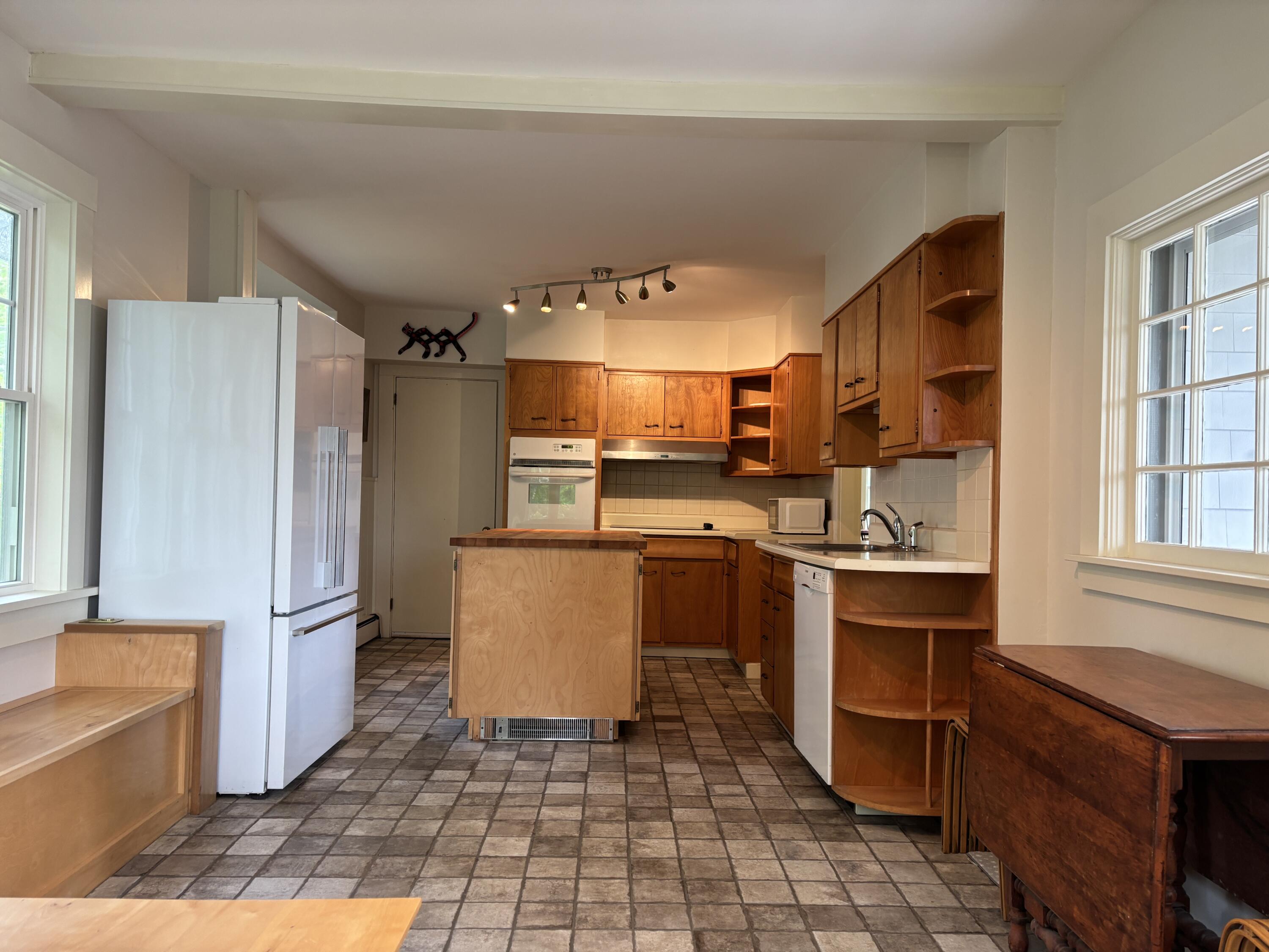8 Sterling Street Property Photo 18