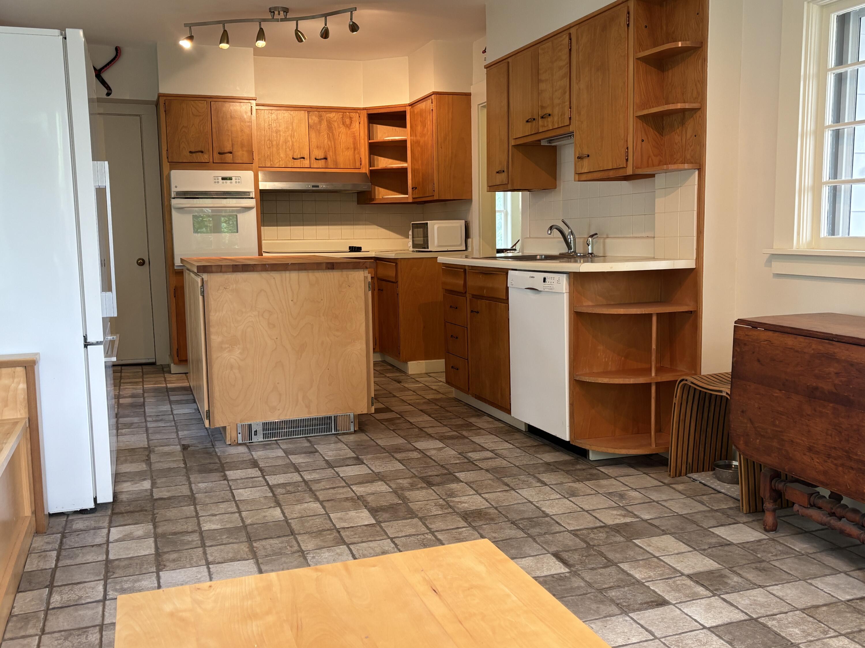 8 Sterling Street Property Photo 21