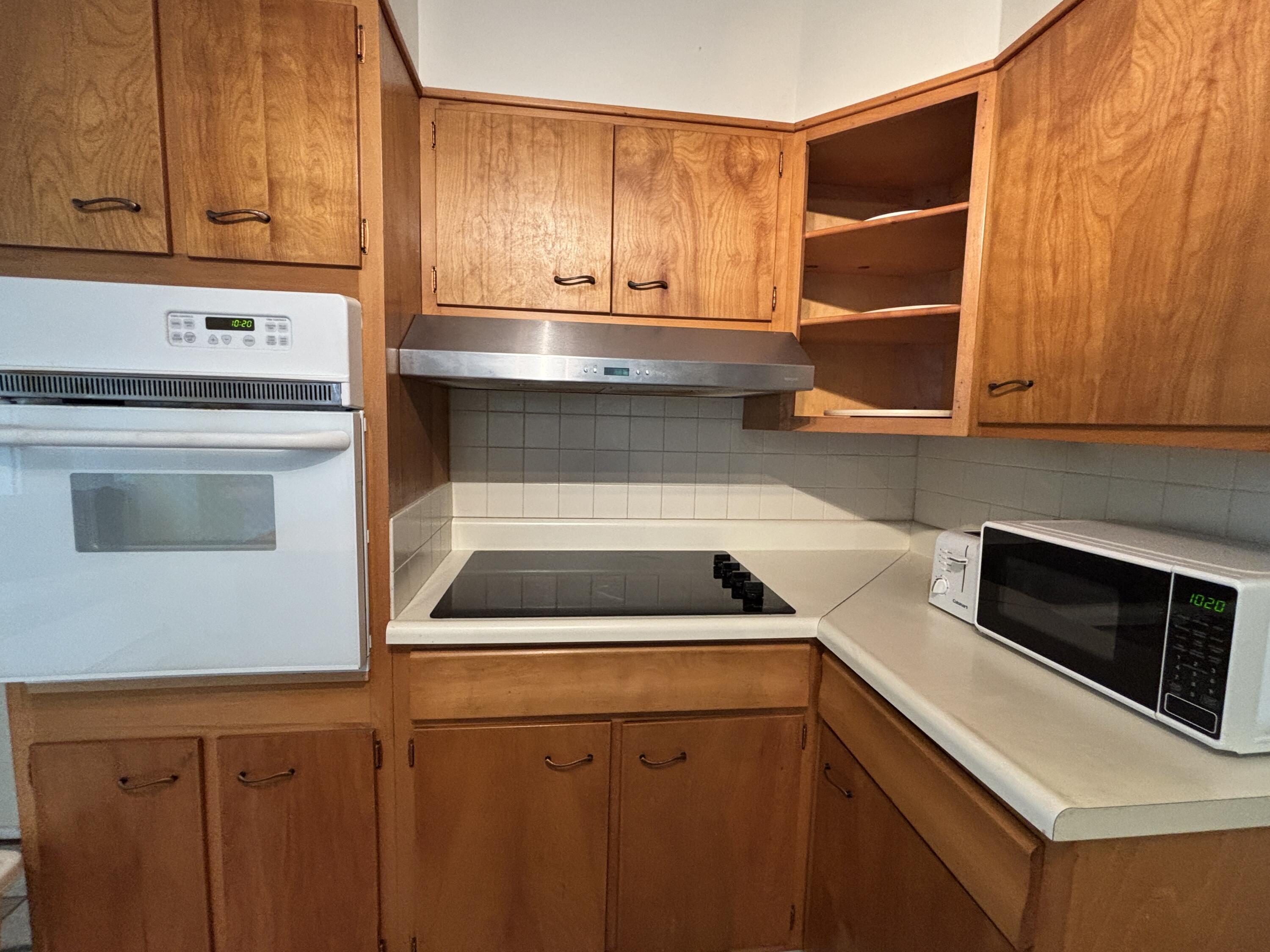 8 Sterling Street Property Photo 25