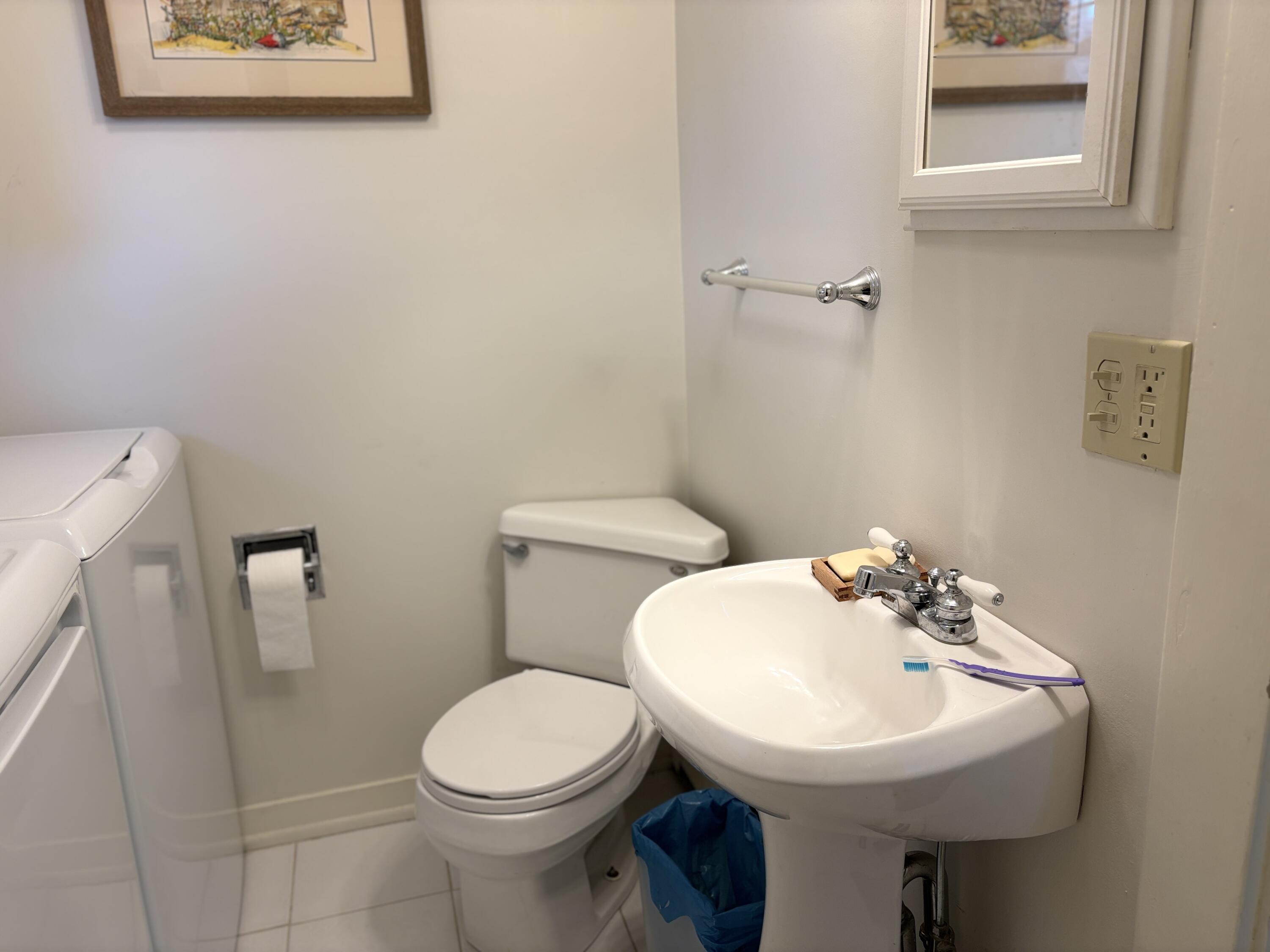 8 Sterling Street Property Photo 29