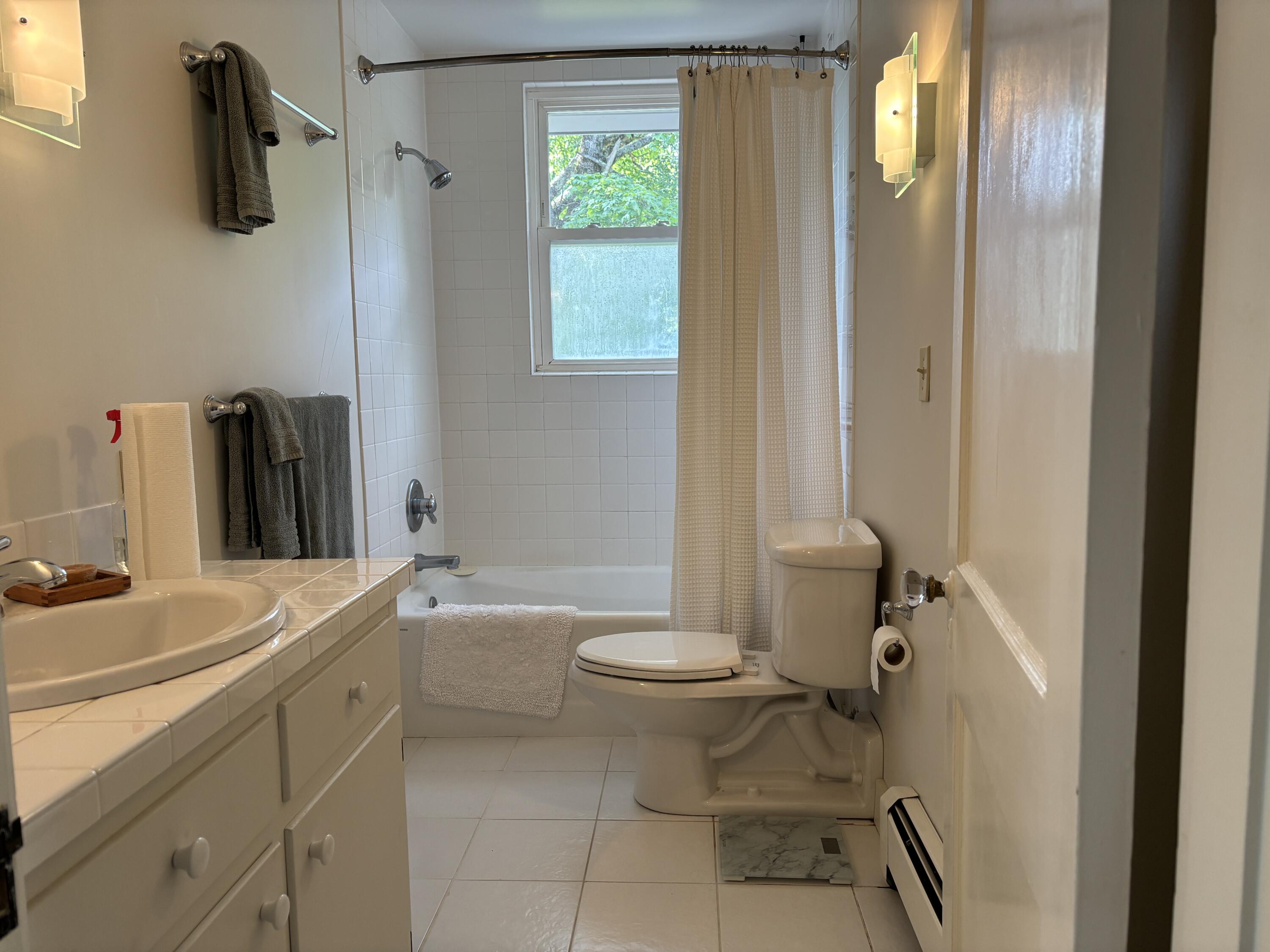 8 Sterling Street Property Photo 38