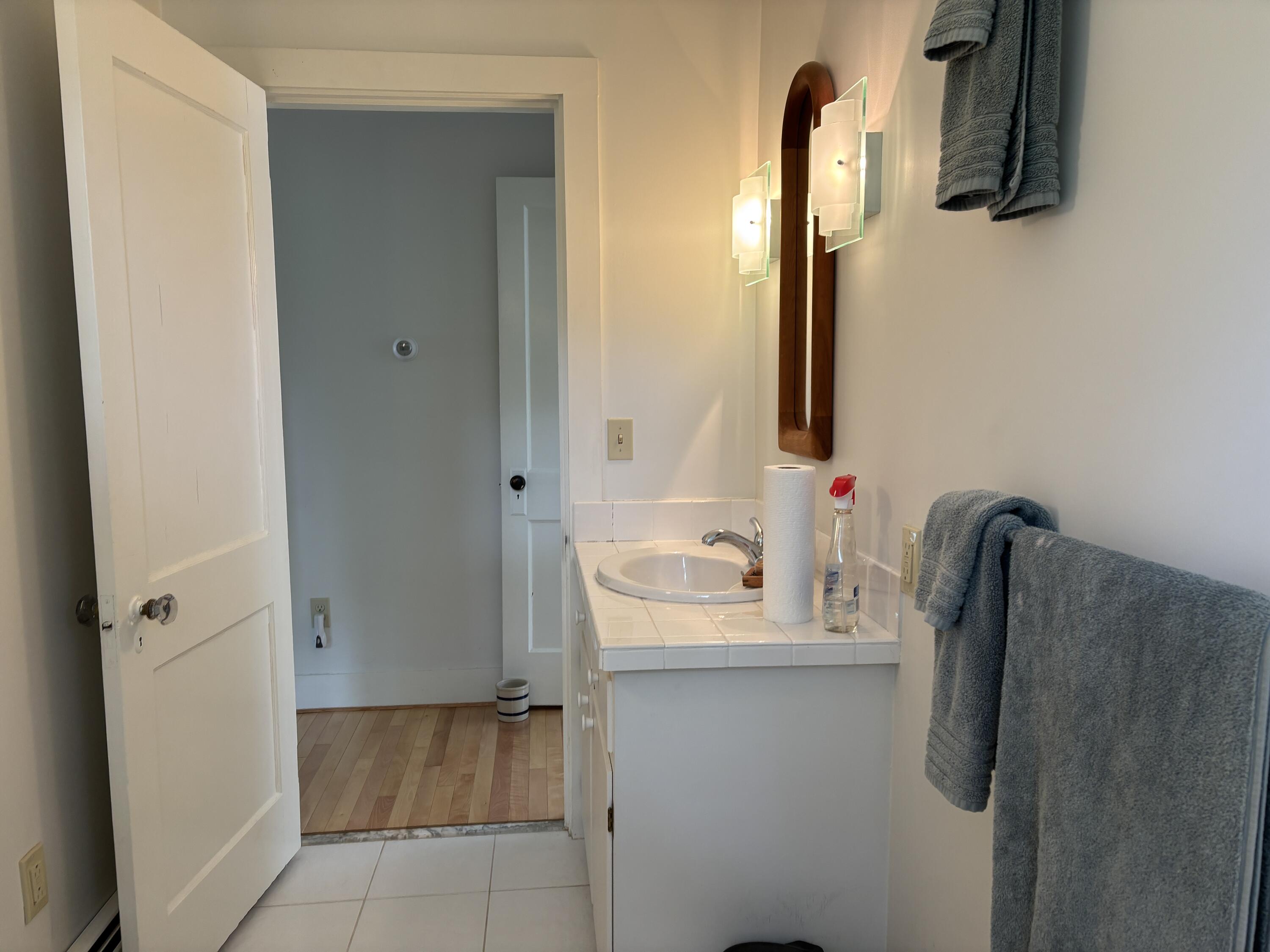 8 Sterling Street Property Photo 39