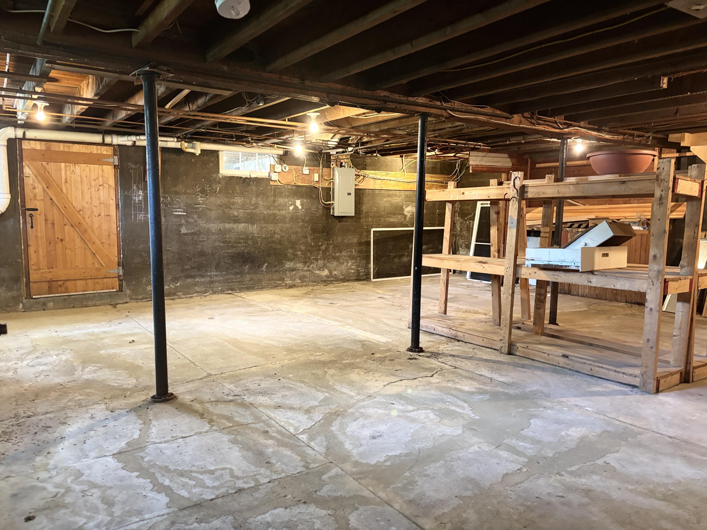 8 Sterling Street Property Photo 47