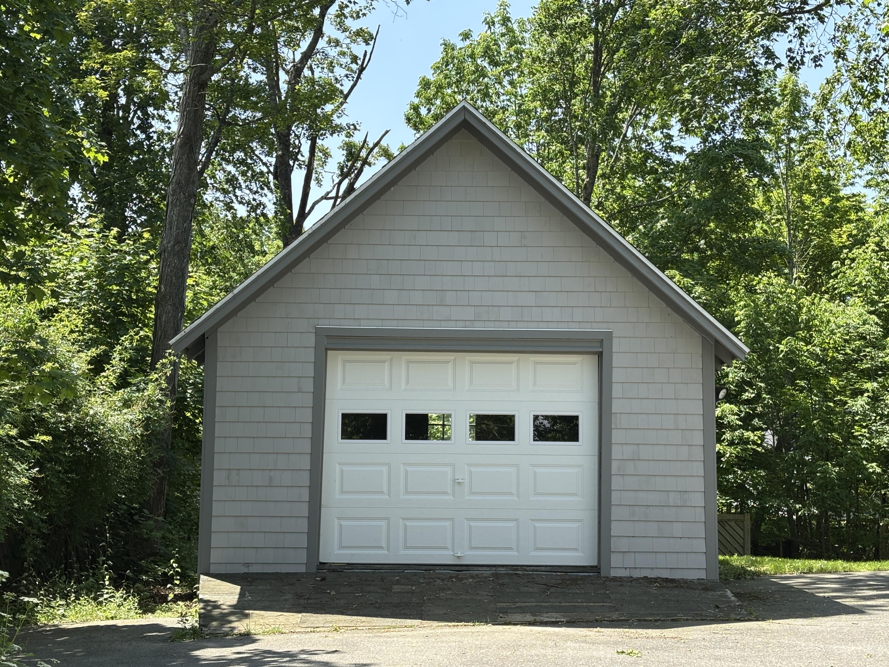 8 Sterling Street Property Photo 53