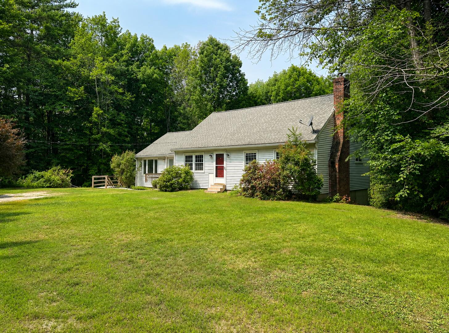 8 Dutton Hill Road Property Photo 3