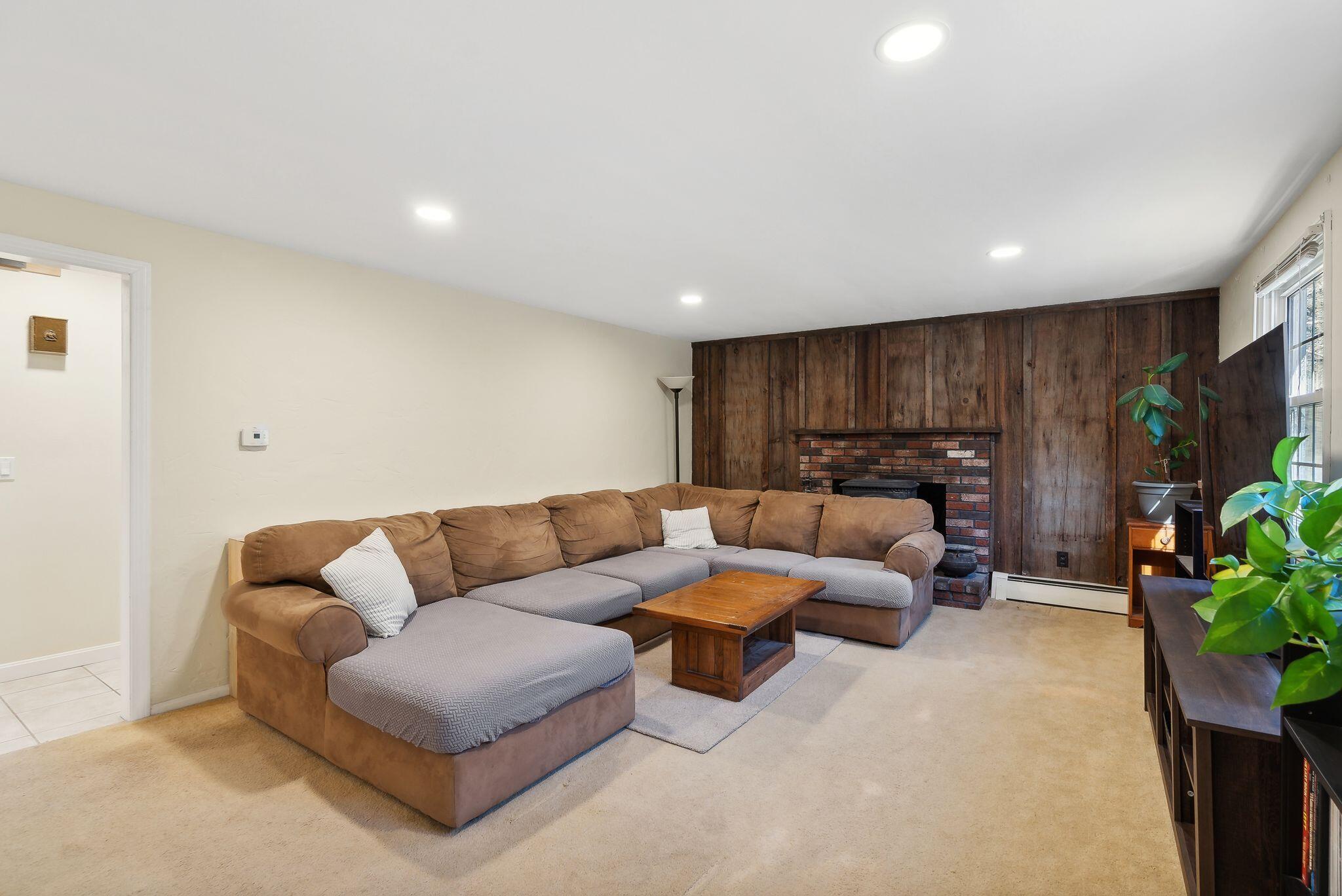 8 Dutton Hill Road Property Photo 15