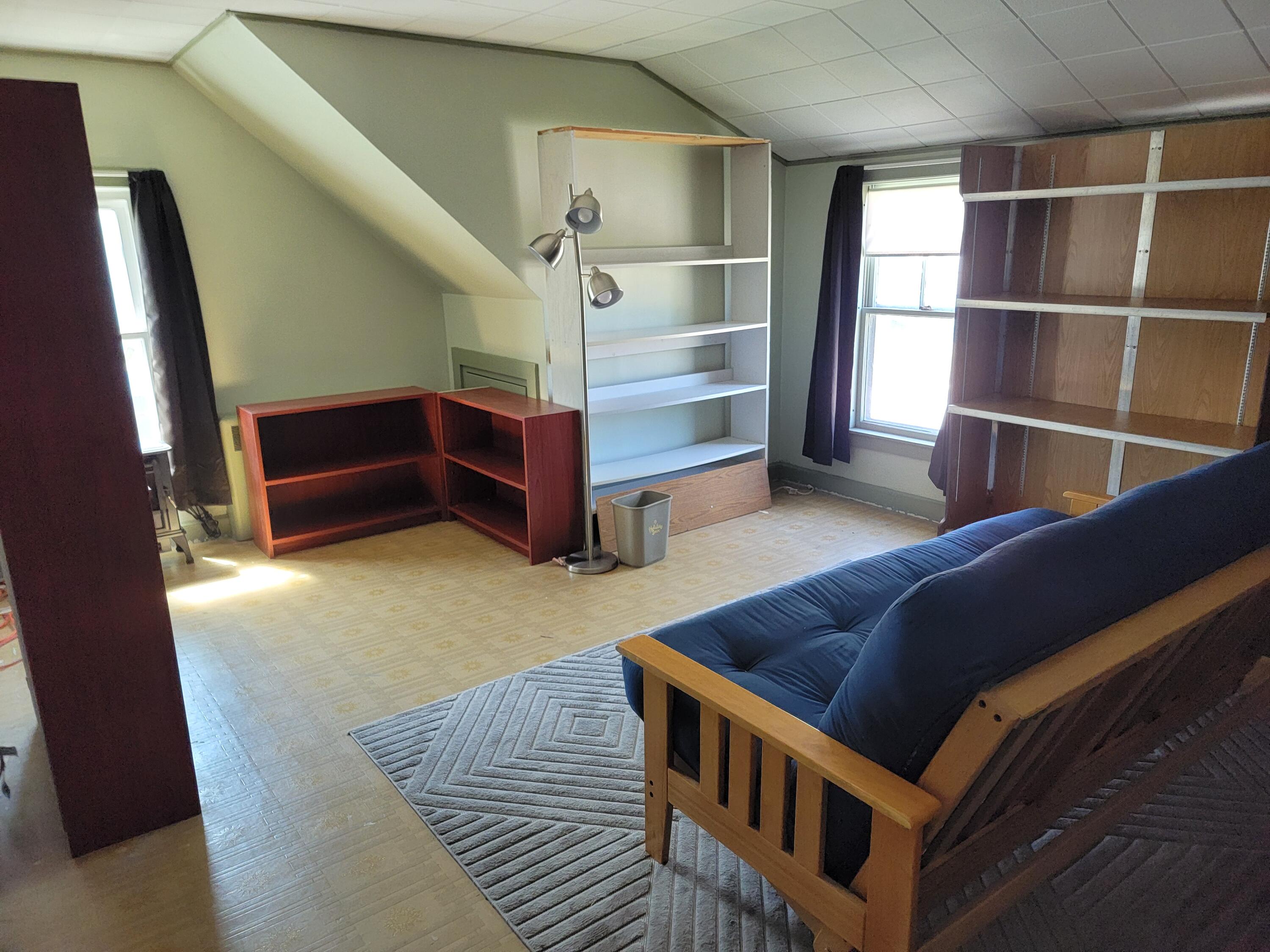 200 State Property Photo 8