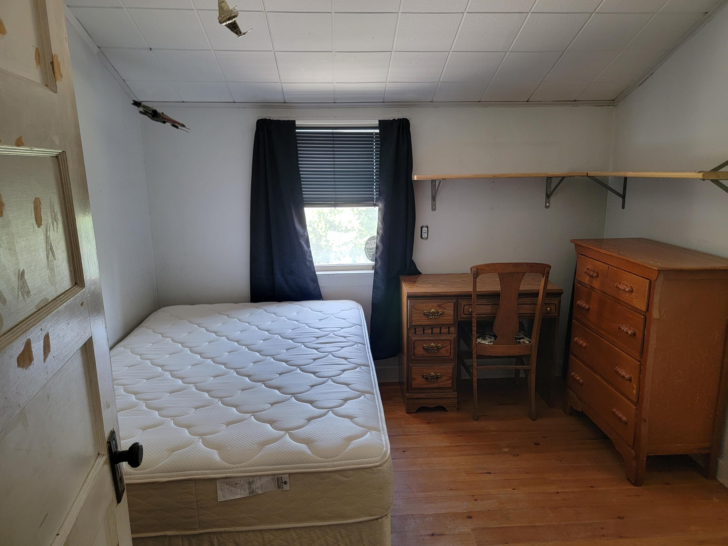 200 State Property Photo 10