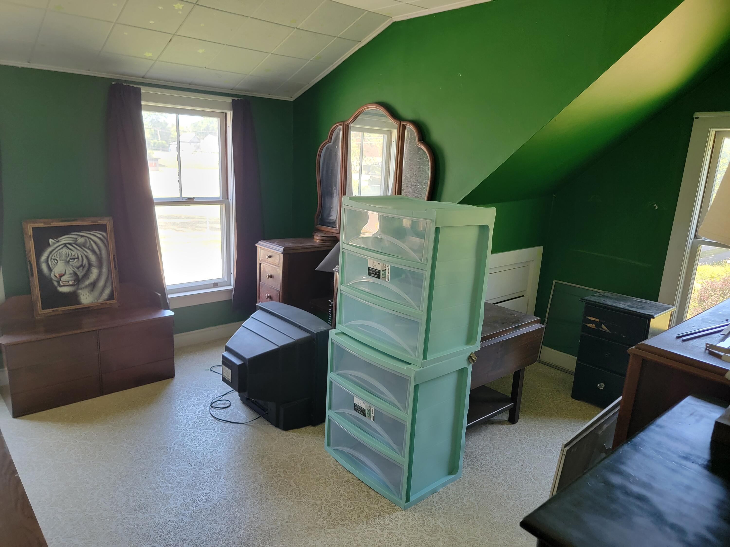 200 State Property Photo 11