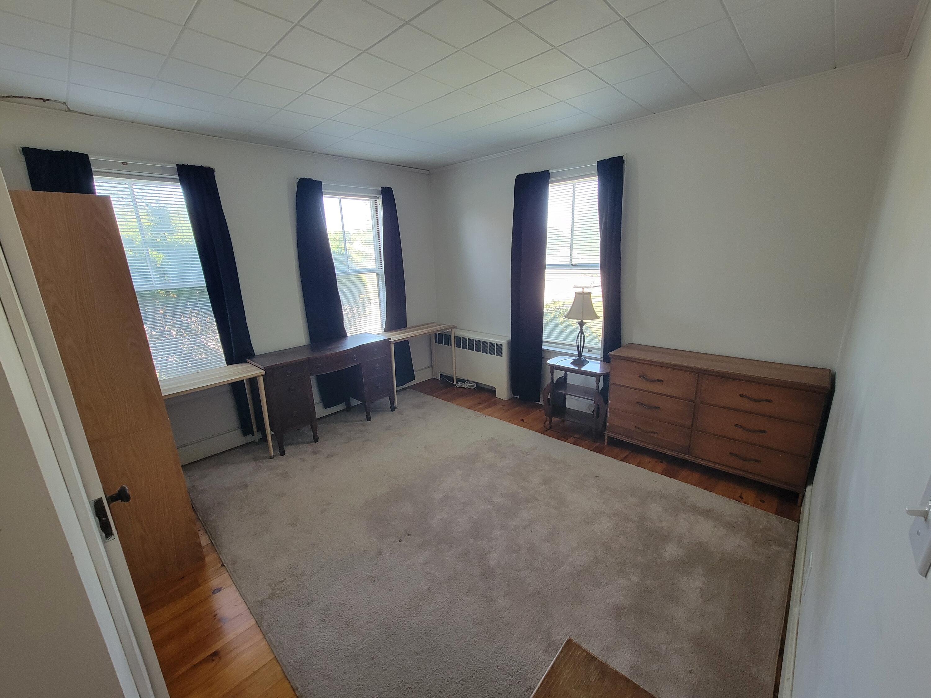 200 State Property Photo 16