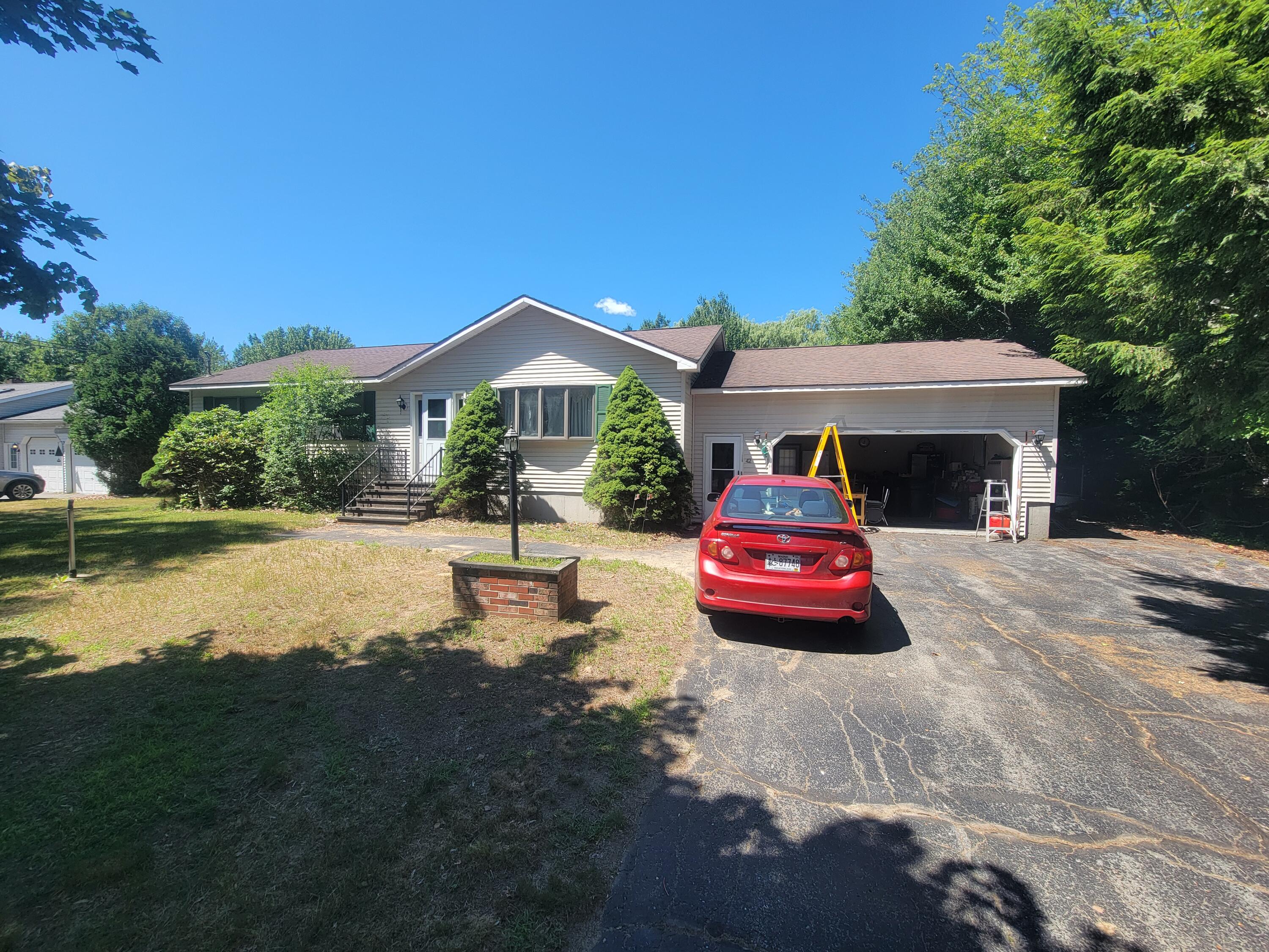 42 Tallwood Drive Property Photo 2