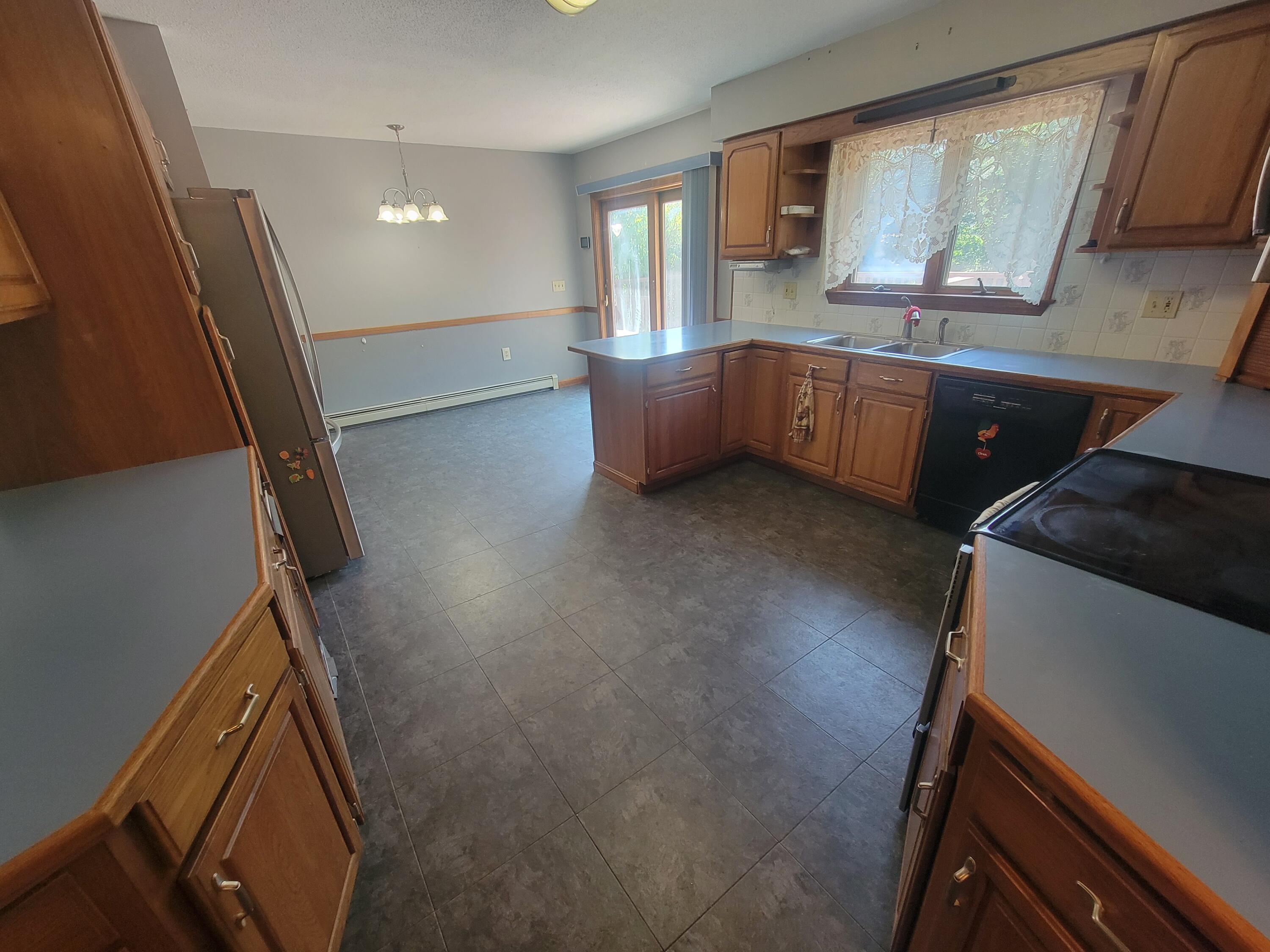 42 Tallwood Drive Property Photo 5
