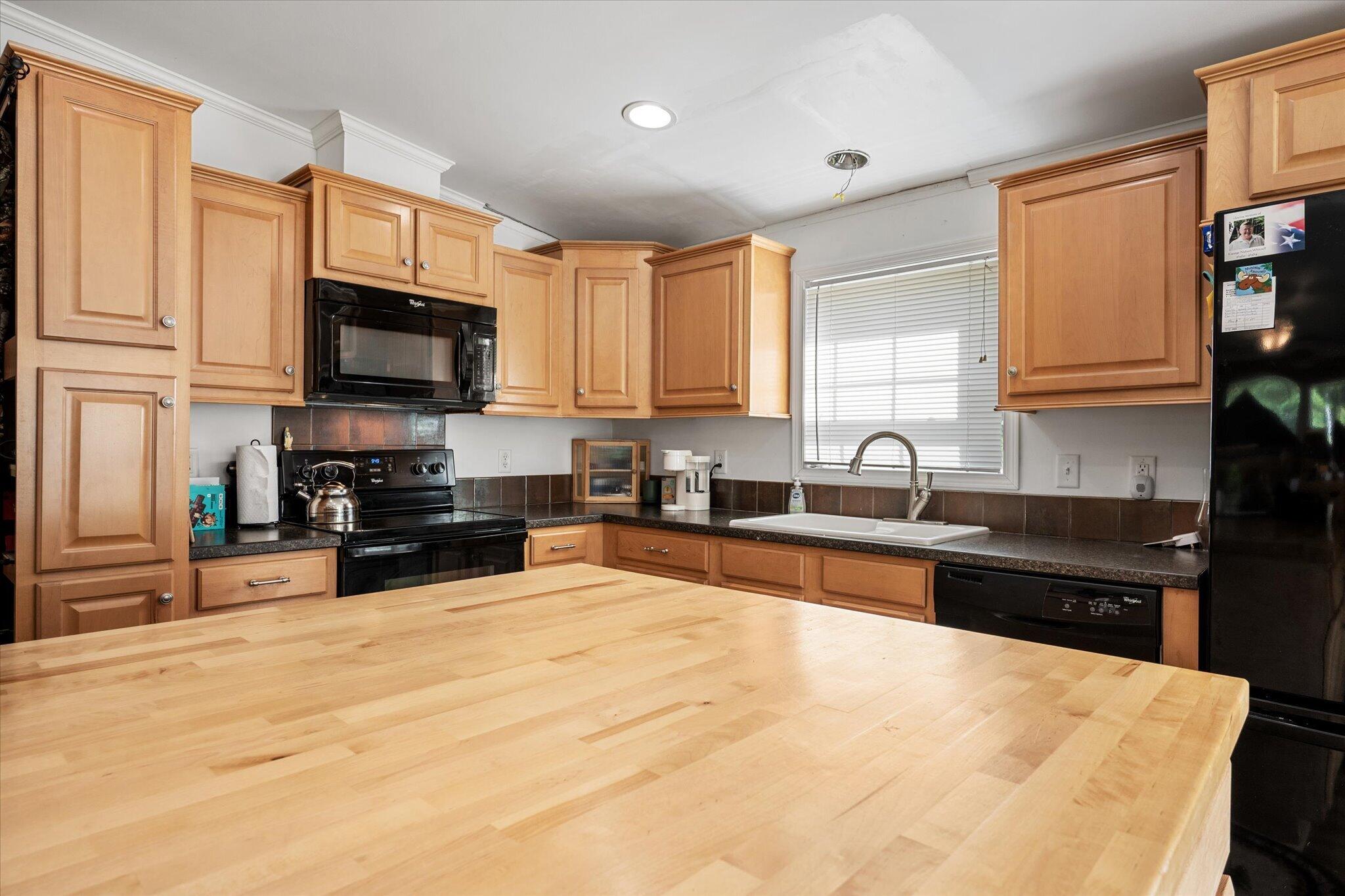 2061 State Highway 193 Property Photo 13