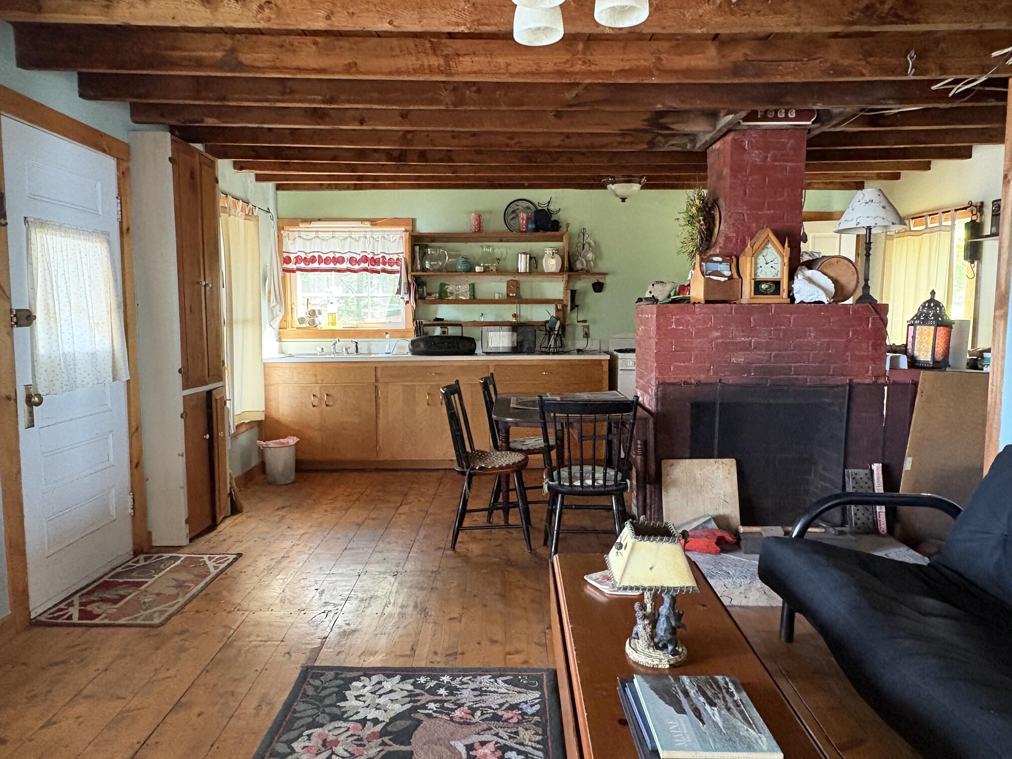 98 Schooner Drive Property Photo 8