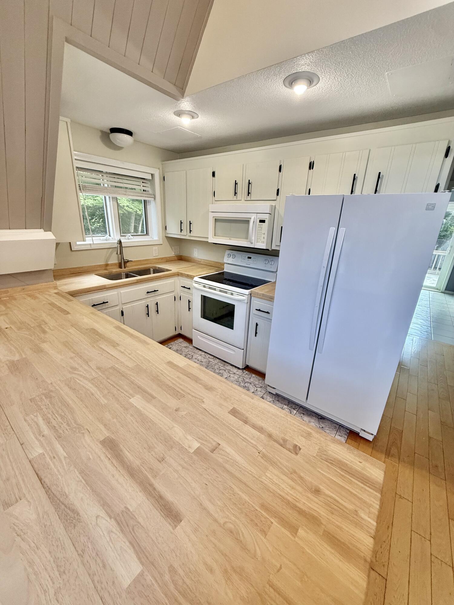 415 11th Avenue Property Photo 25