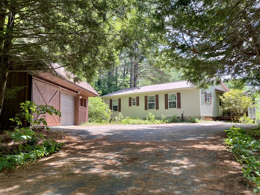27 Meadow Lark Lane Property Photo 1